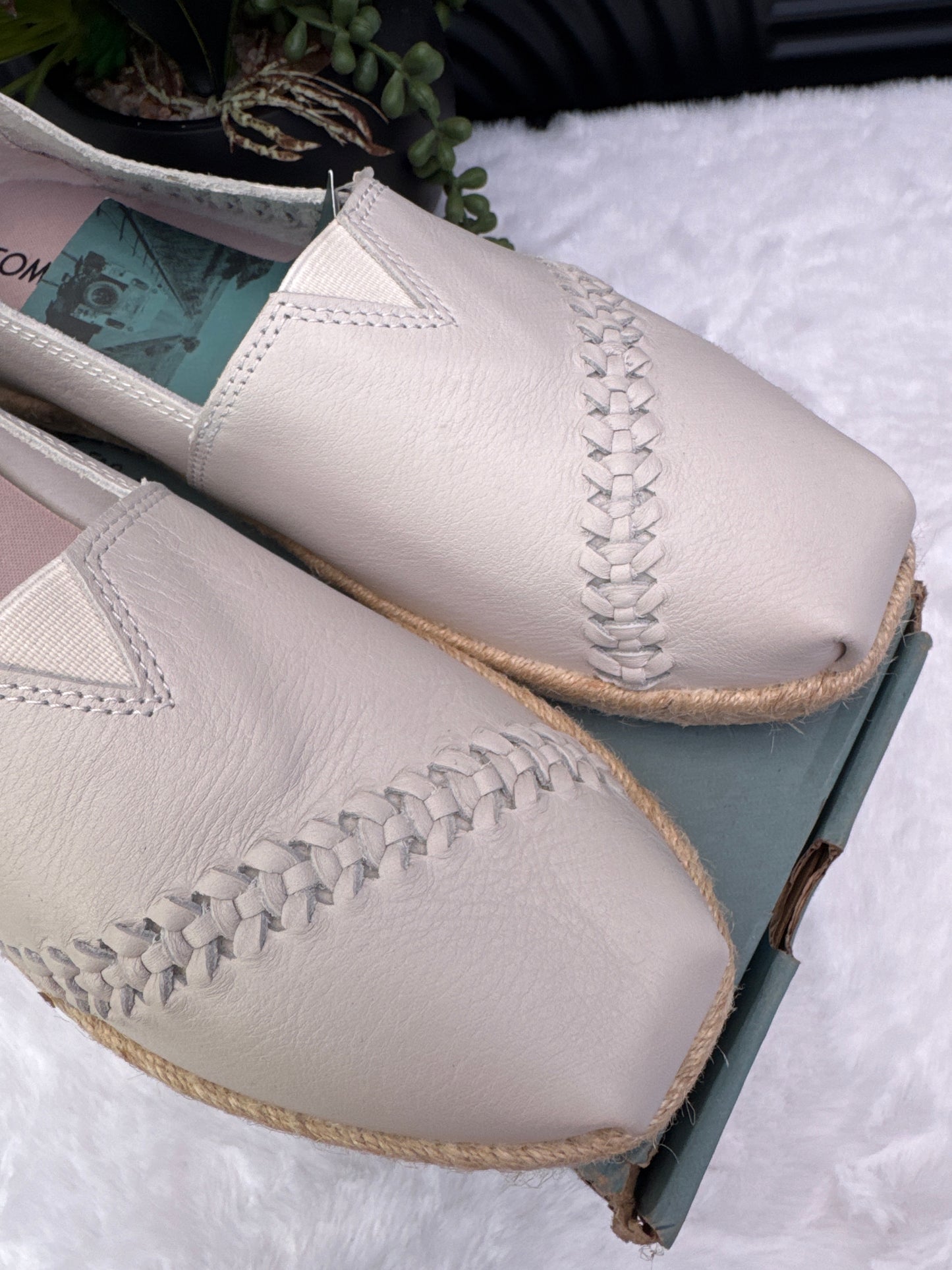TOMS Espadrilles