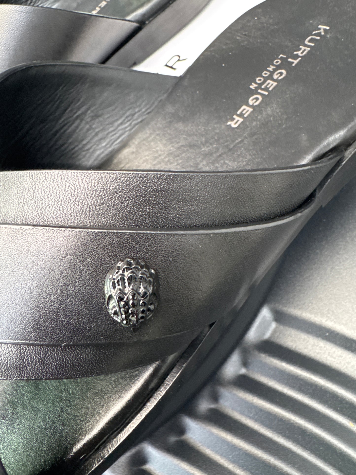 Leather Cross Strap sandal