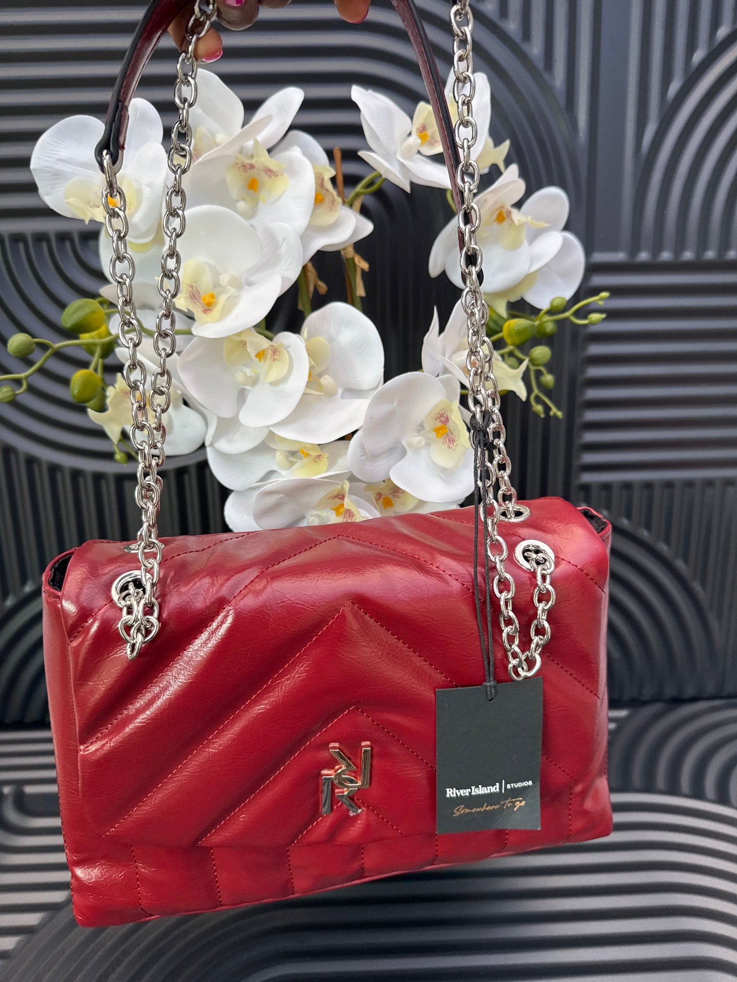 Red quilted chain strap shoulder bag
