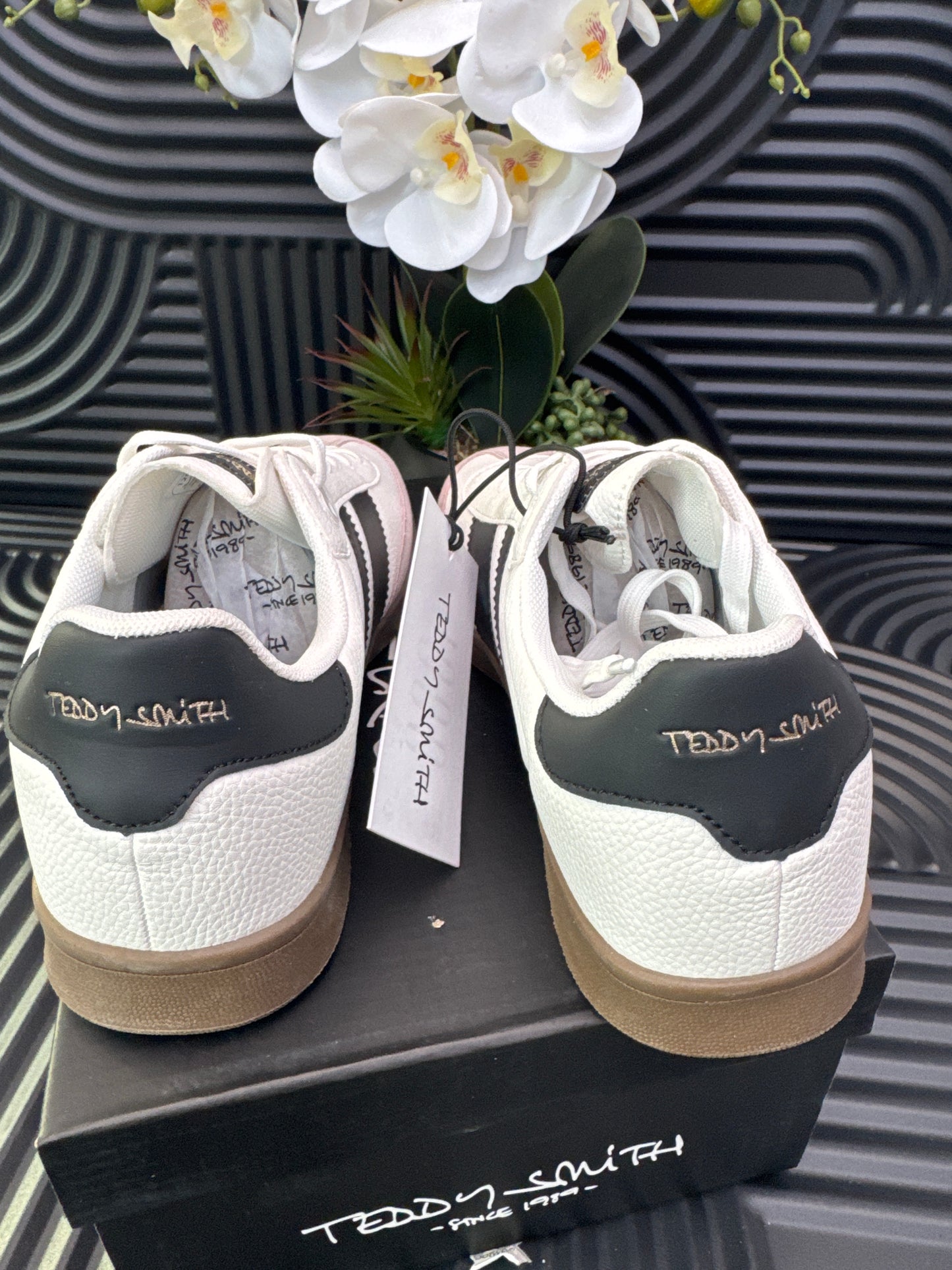 White Low Cut Trainers