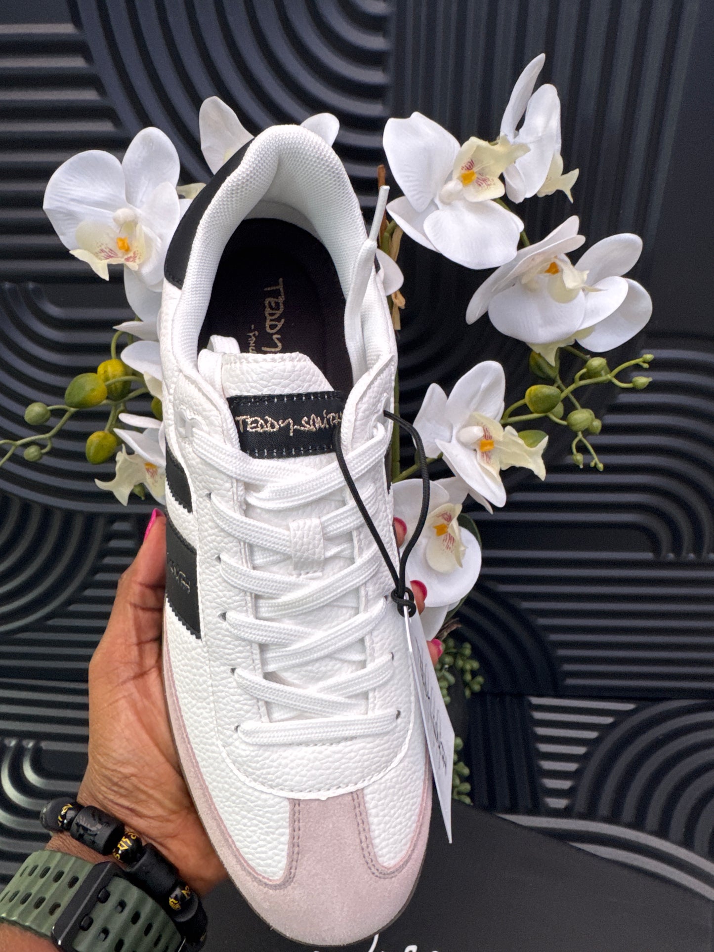 White Low Cut Trainers
