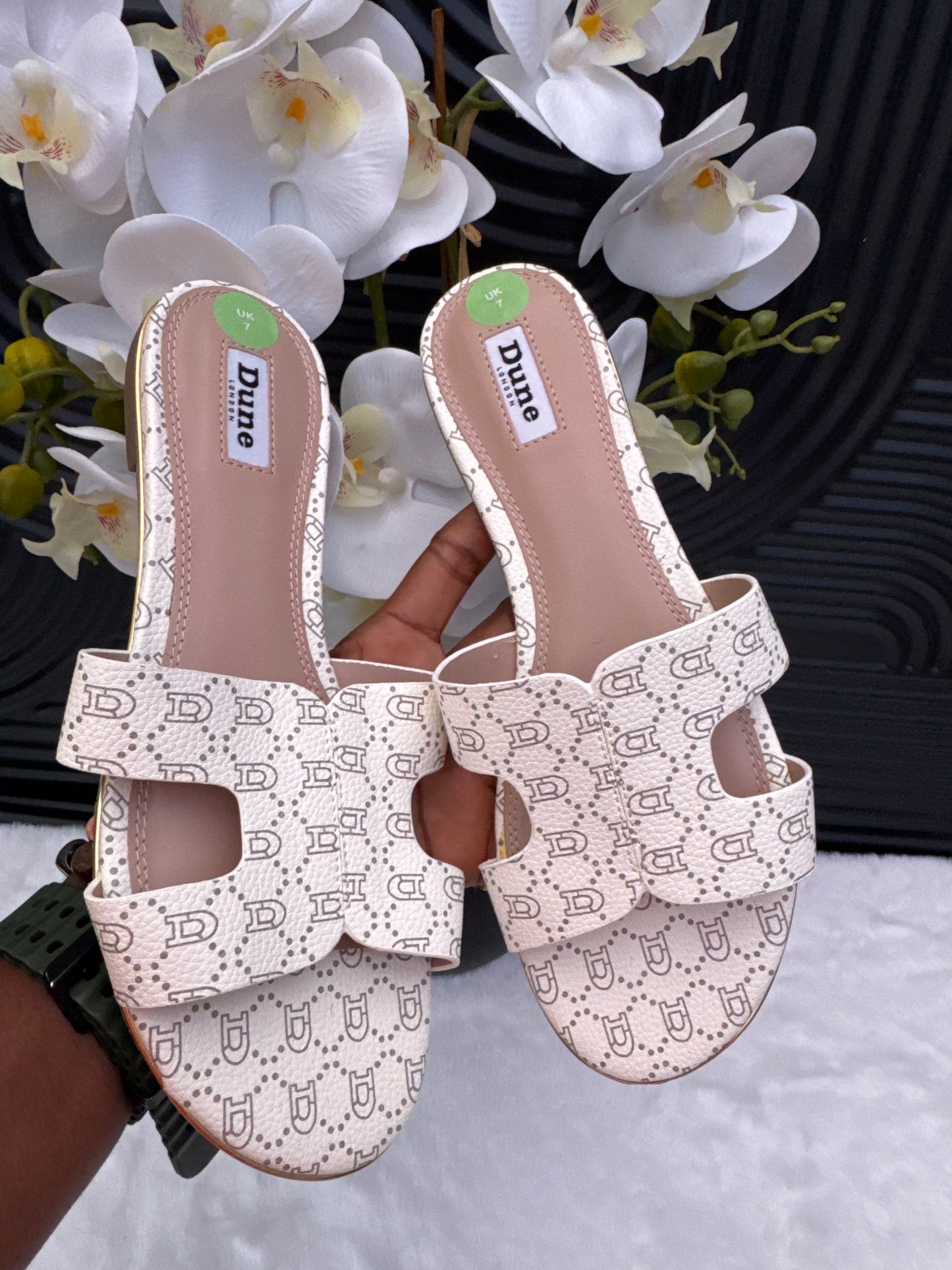 DUNE Flat Sandal