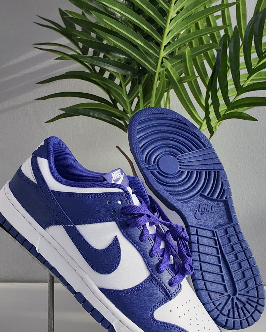Nike Low Sneakers in Blue & White