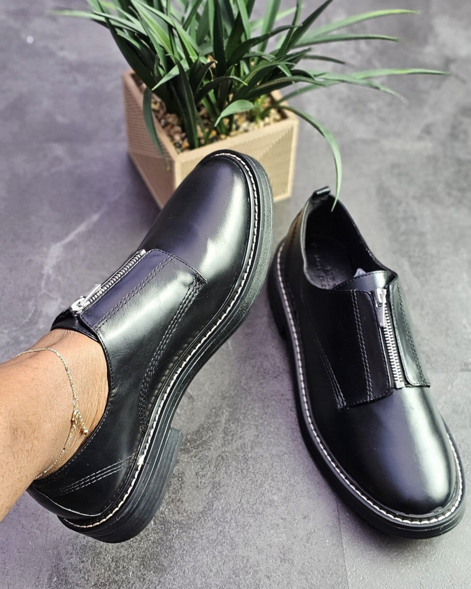 Black Zip effect brogues