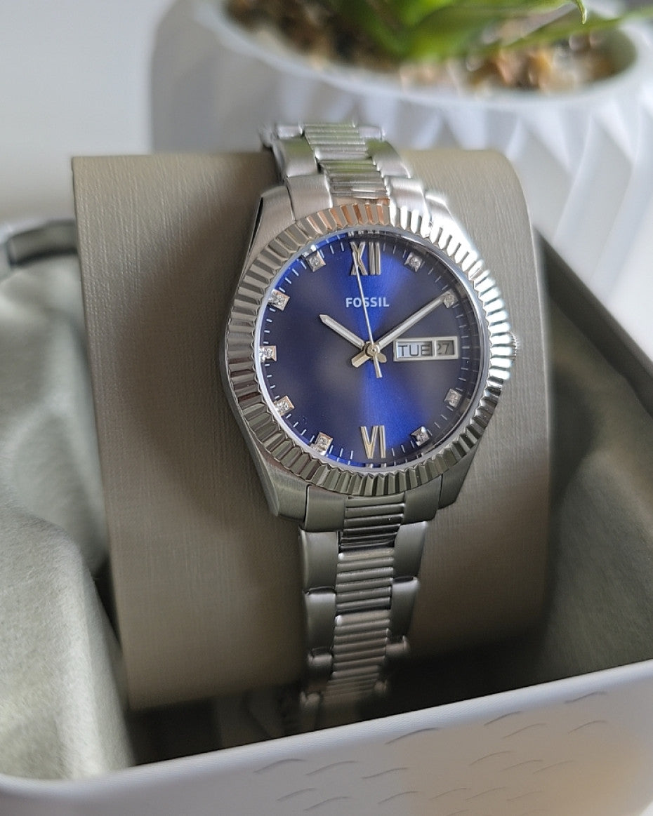 FOSSIL Ladies Watch With Blue Dial