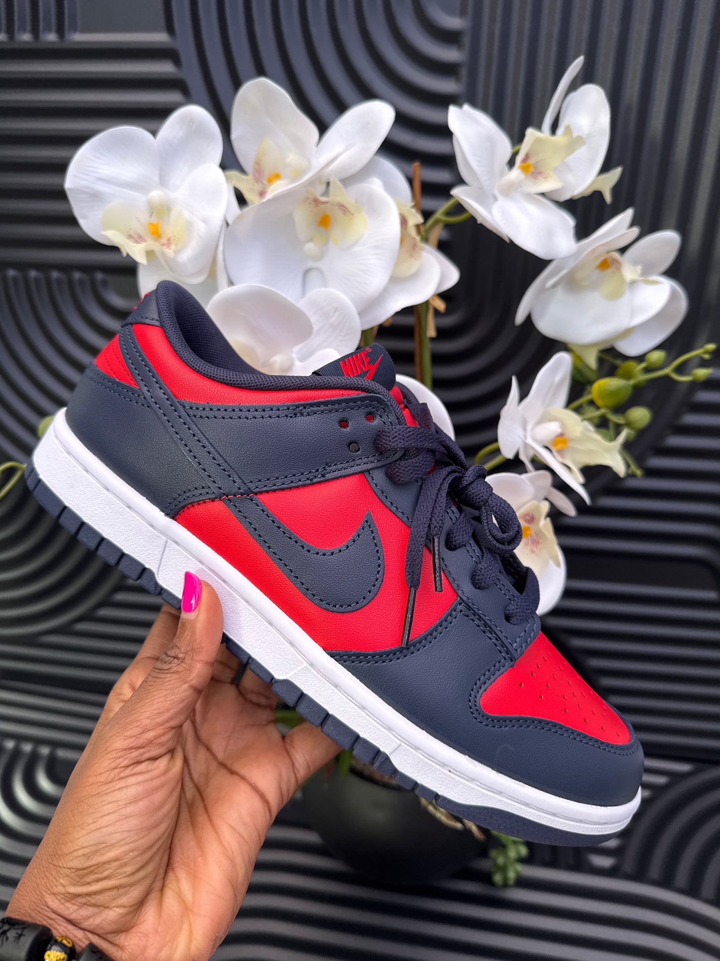 NIKE Sneakers in Red and Blue