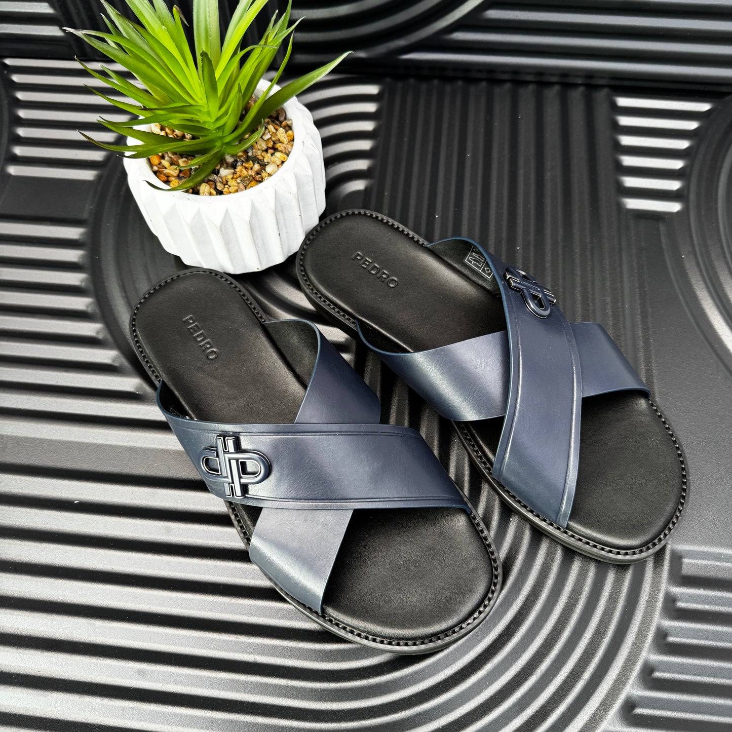 Men's Icon Cross Sandals in Navy