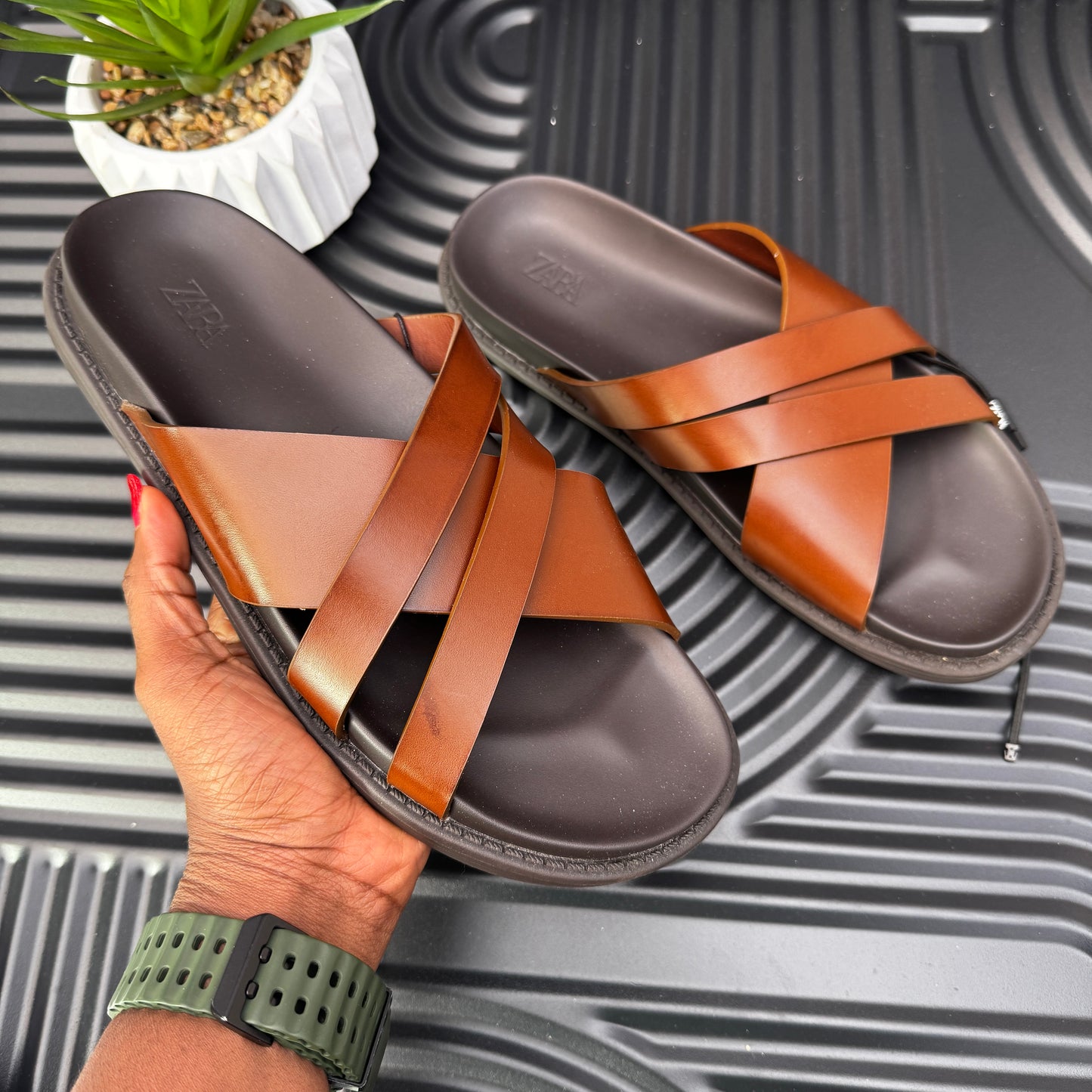 ZARA CROSSED CHUNKY SANDALS