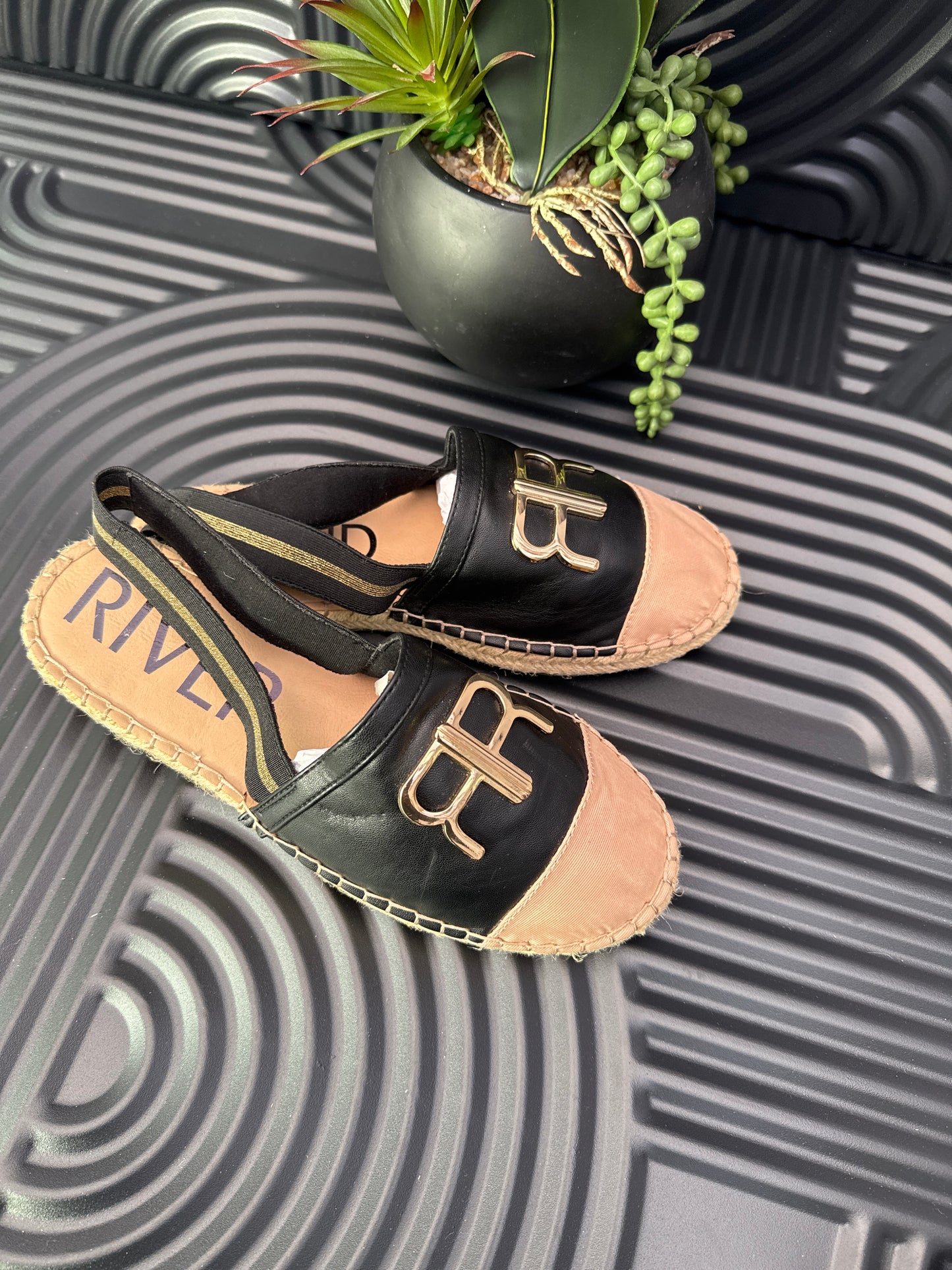 Elasticated Strap Sandal for ladies