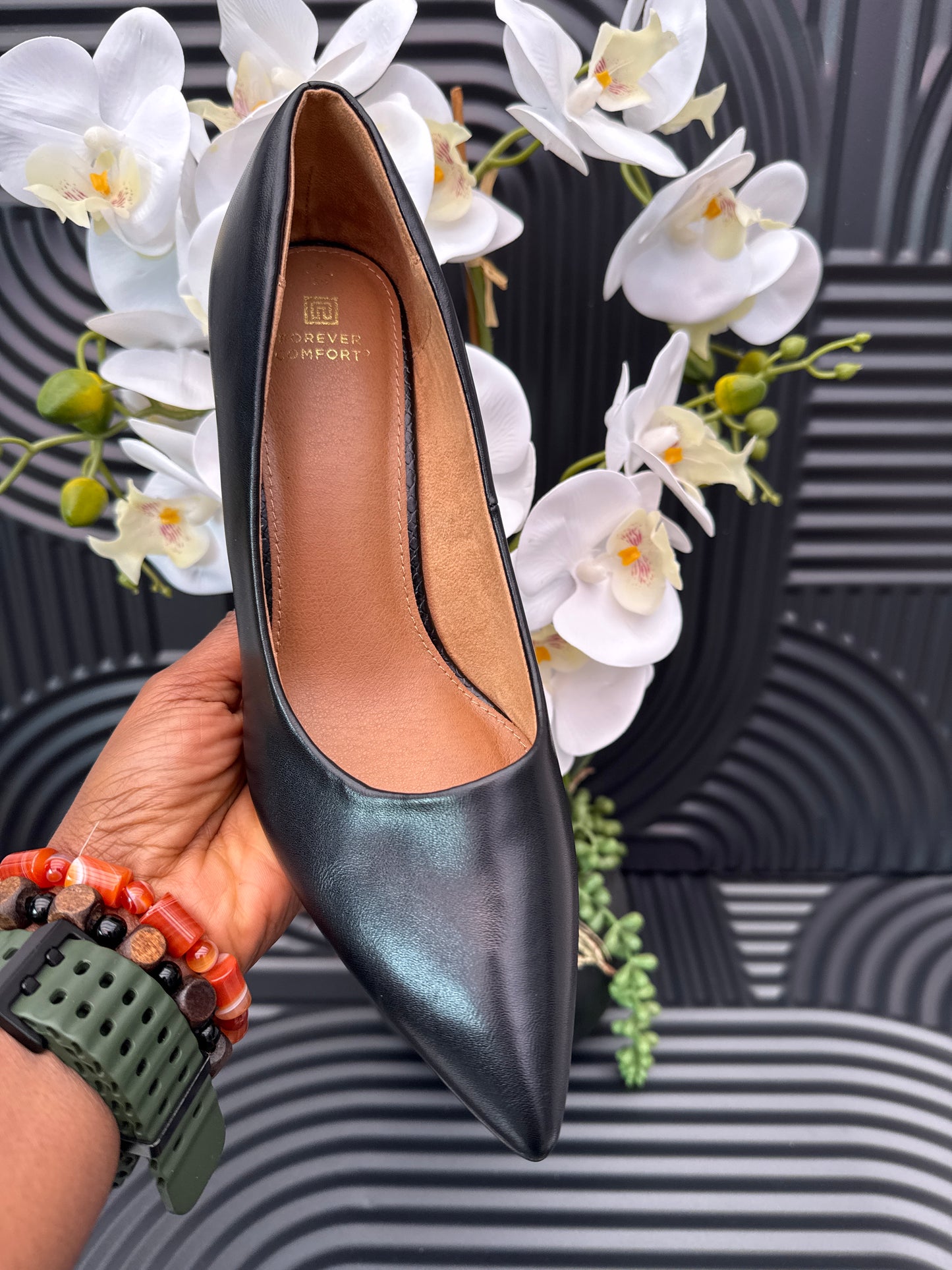 Black Round Toe Wedge