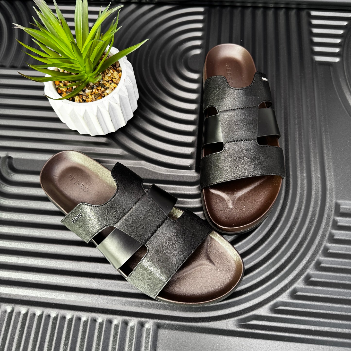 Men's Woven Slide Sandals in Black