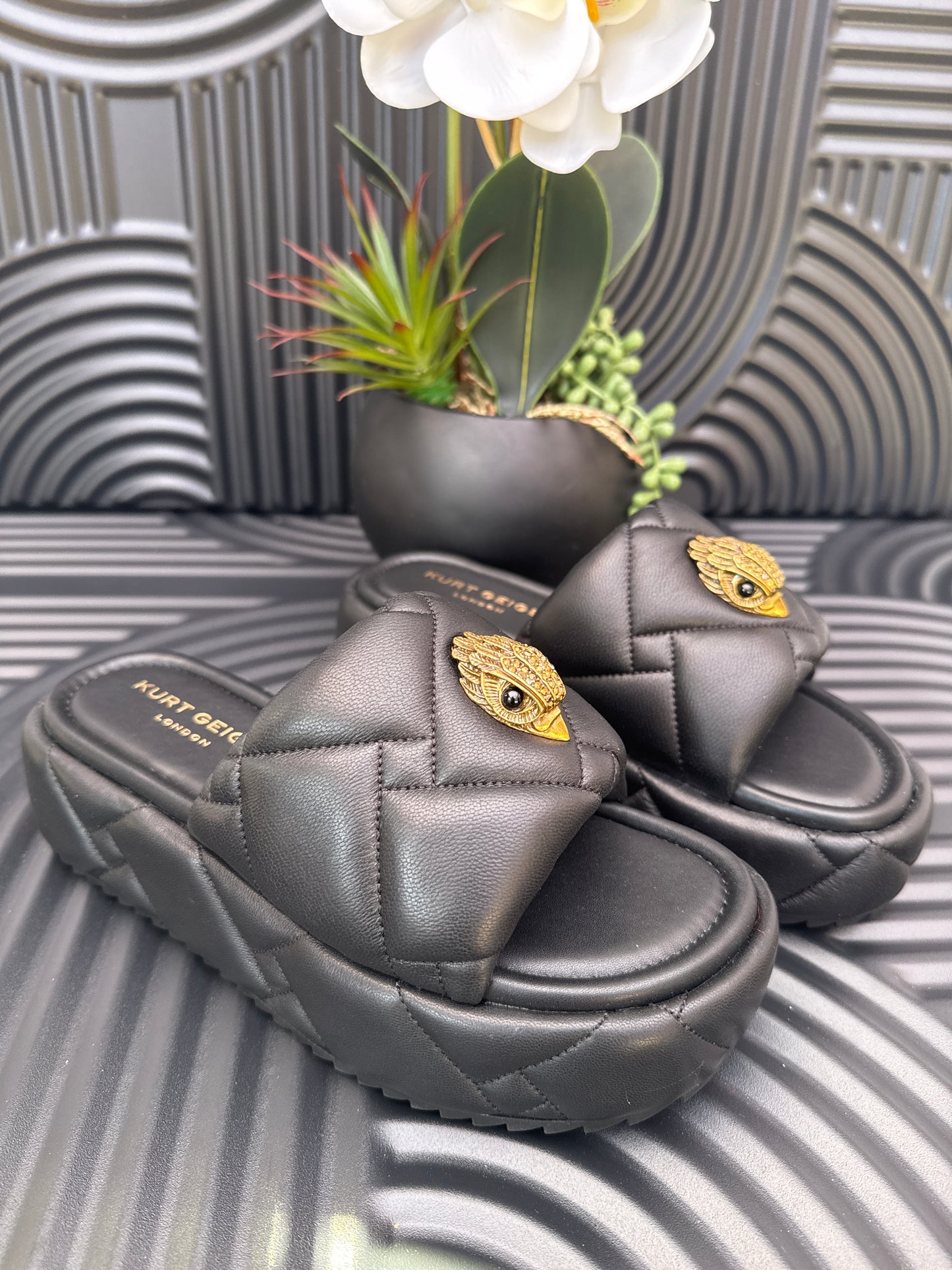KG Puff Sandal