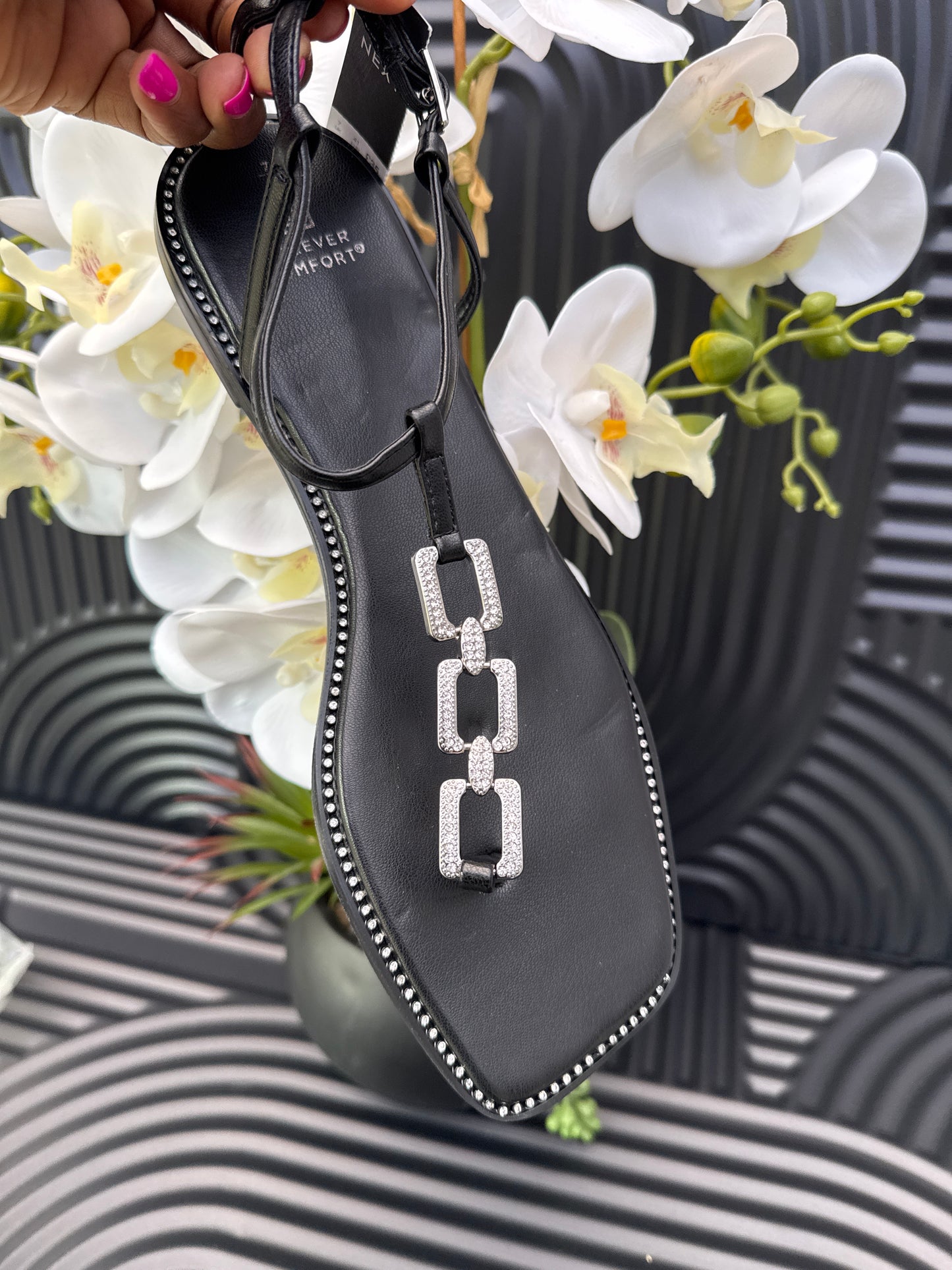 Jewel flat sandals