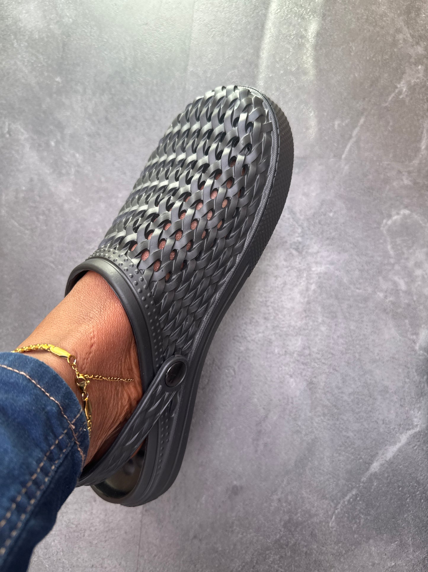 River Island Unisex slip on crocs
