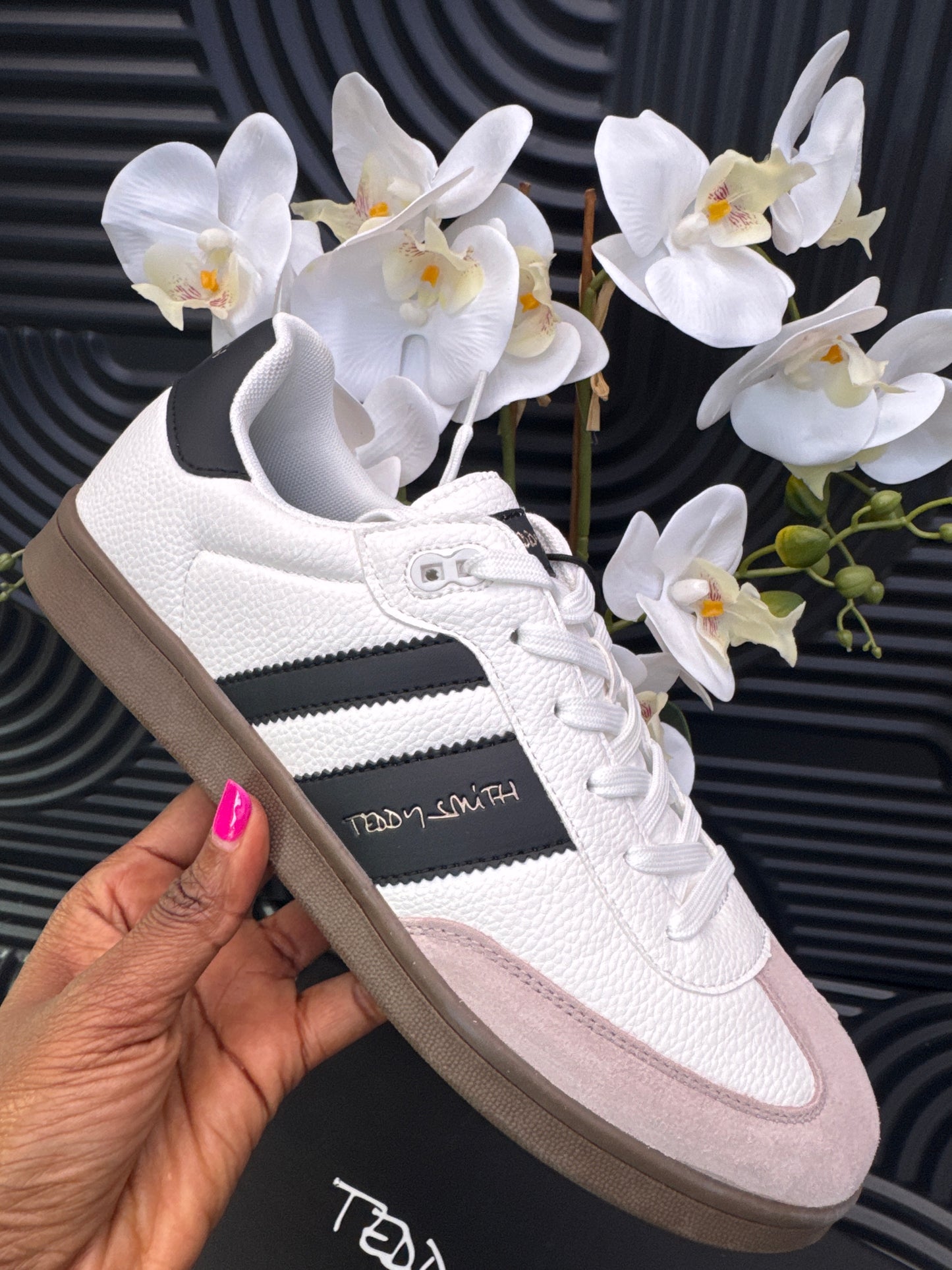 White Low Cut Trainers