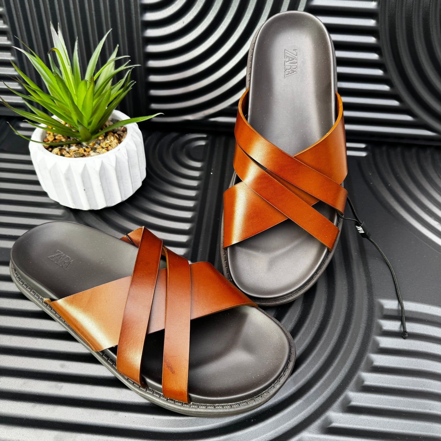 ZARA CROSSED CHUNKY SANDALS