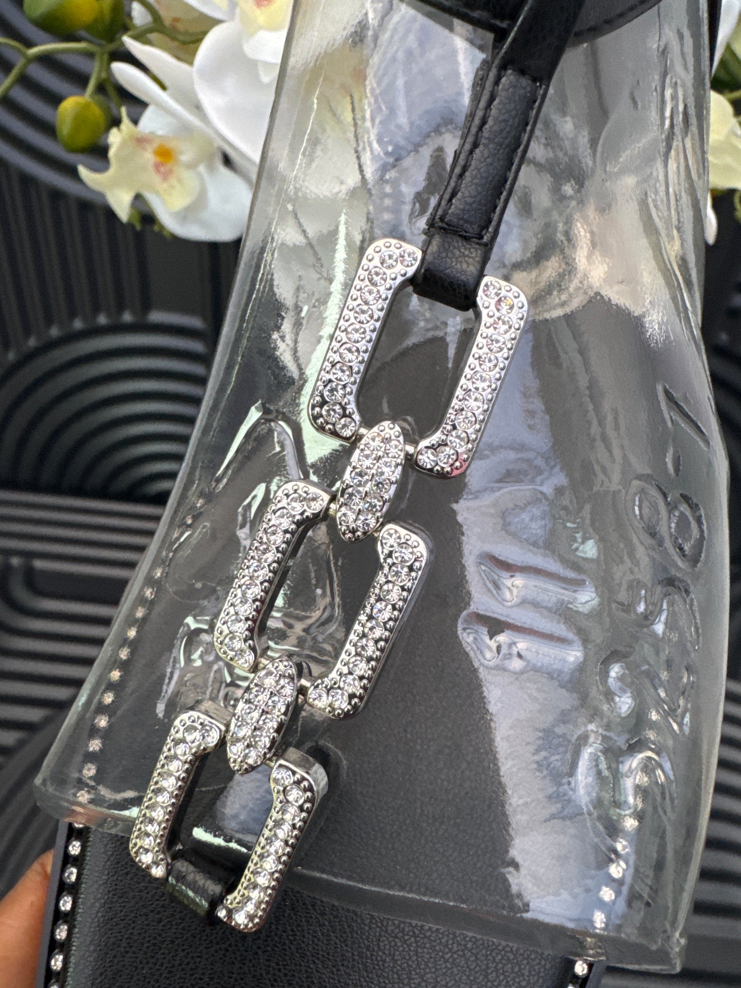 Jewel flat sandals