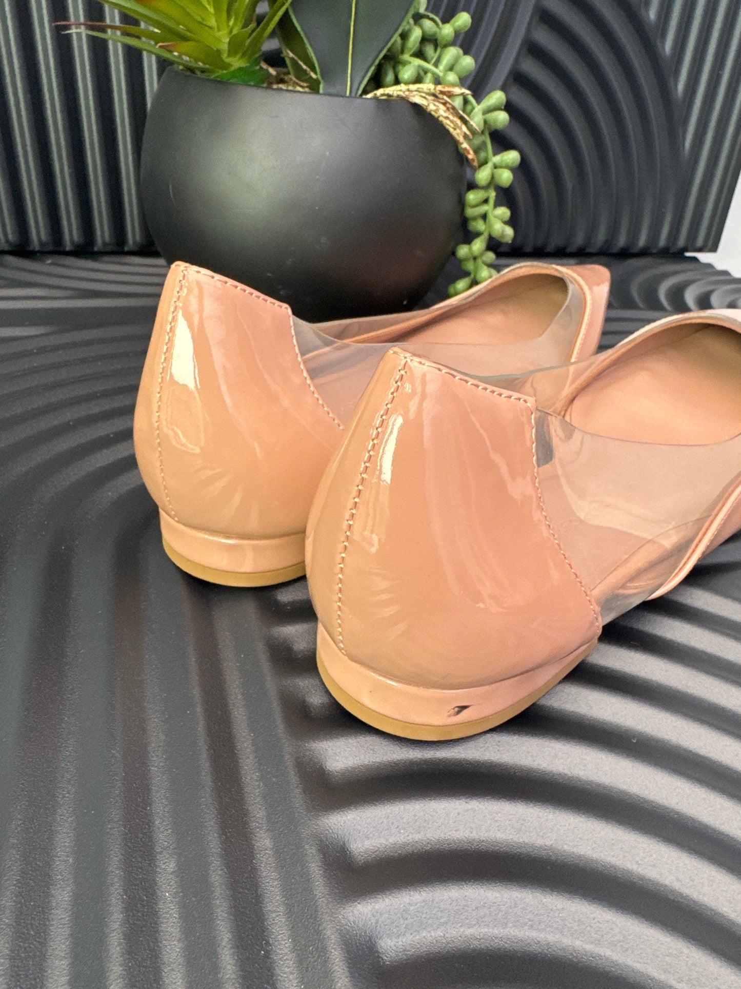Patent Pointed Flat shoes