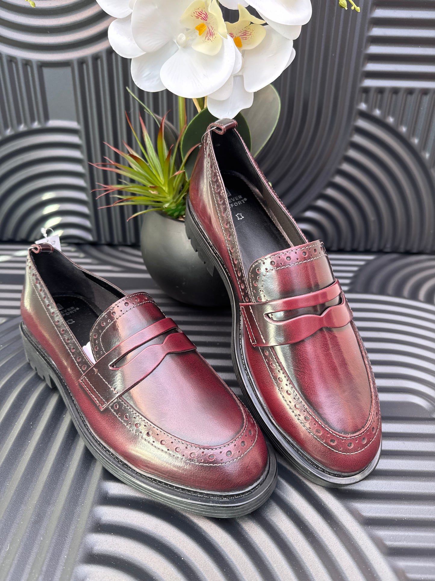 Burgundy loafers for ladies