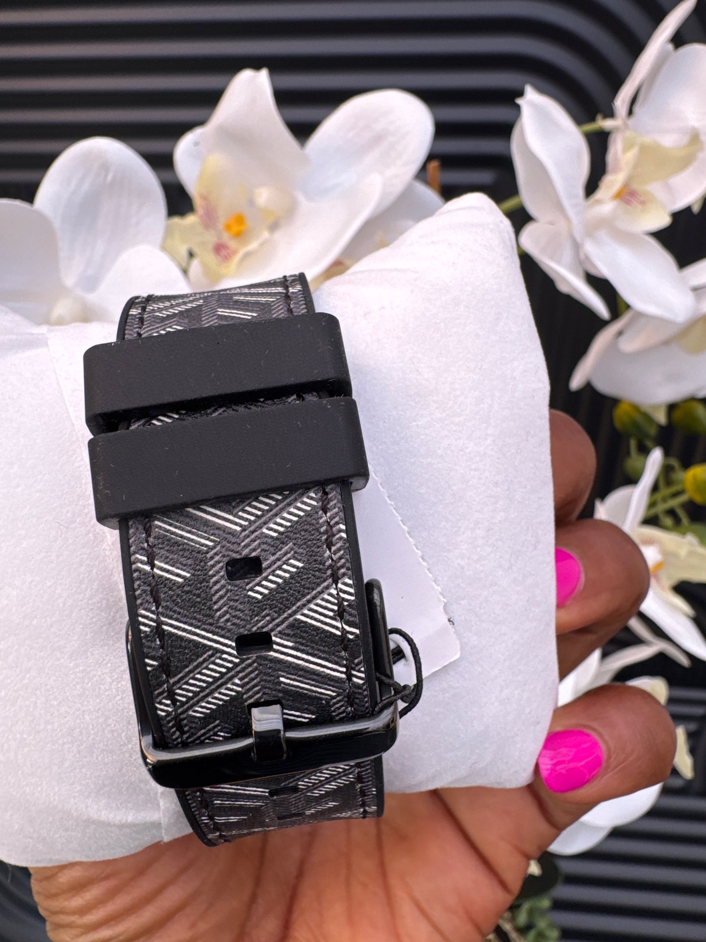 GUESS Patterned Strap Watch