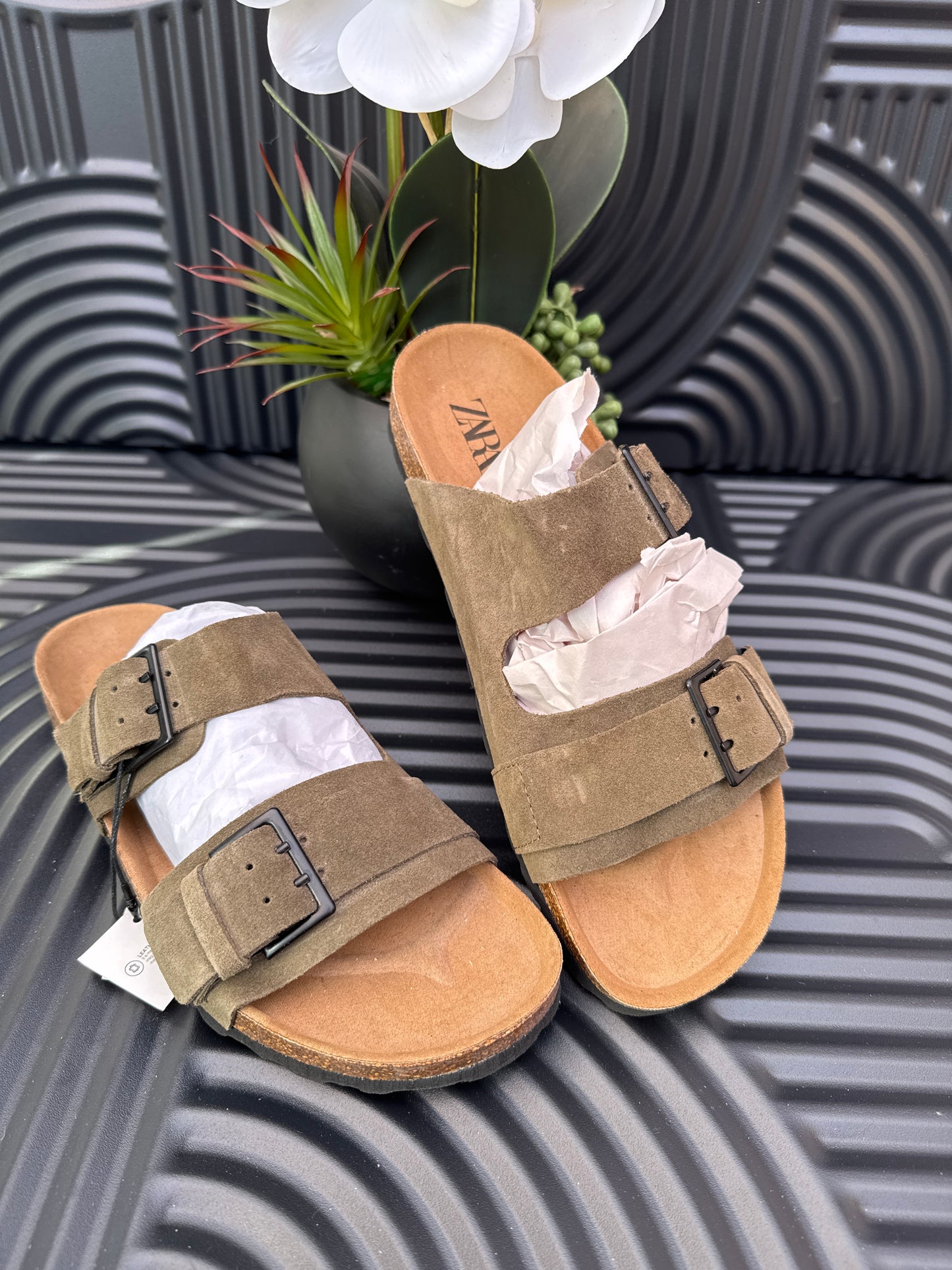 Double strap leather sandals