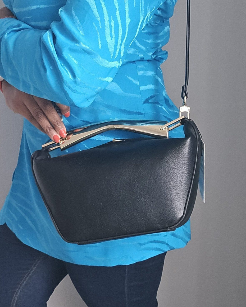 Bucket bag with gold handle