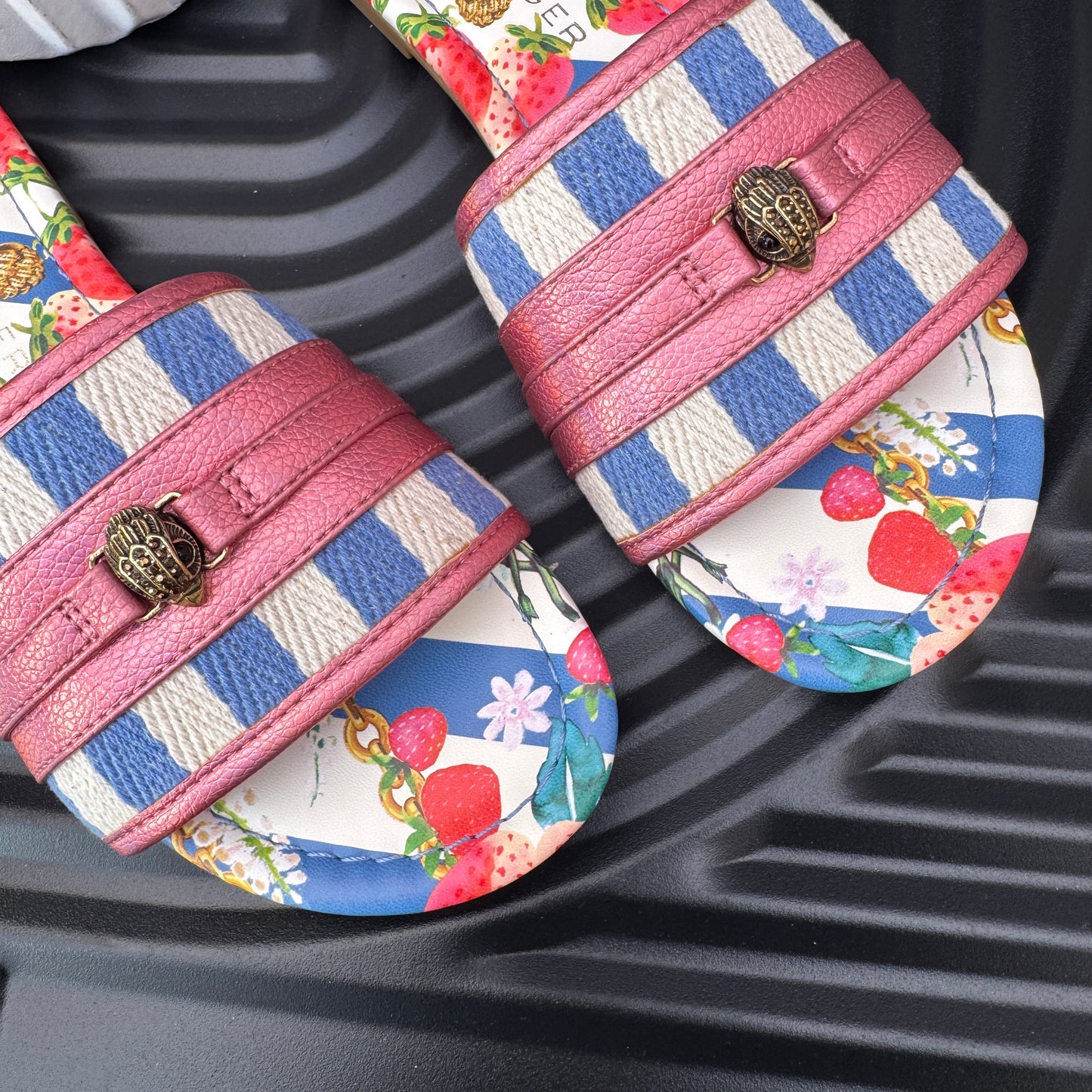 KG Flat Sandal