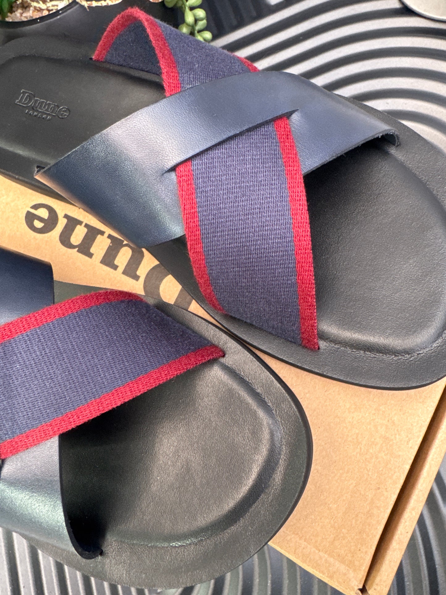 DUNE Navy Men's Cross strap slippers