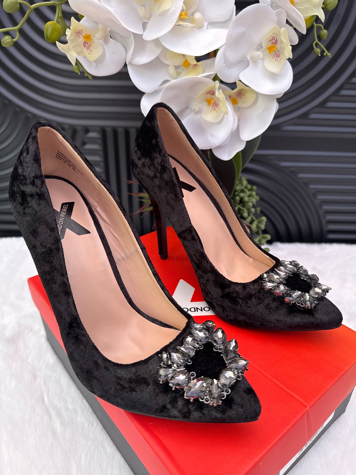 Velvet Heeled Shoe