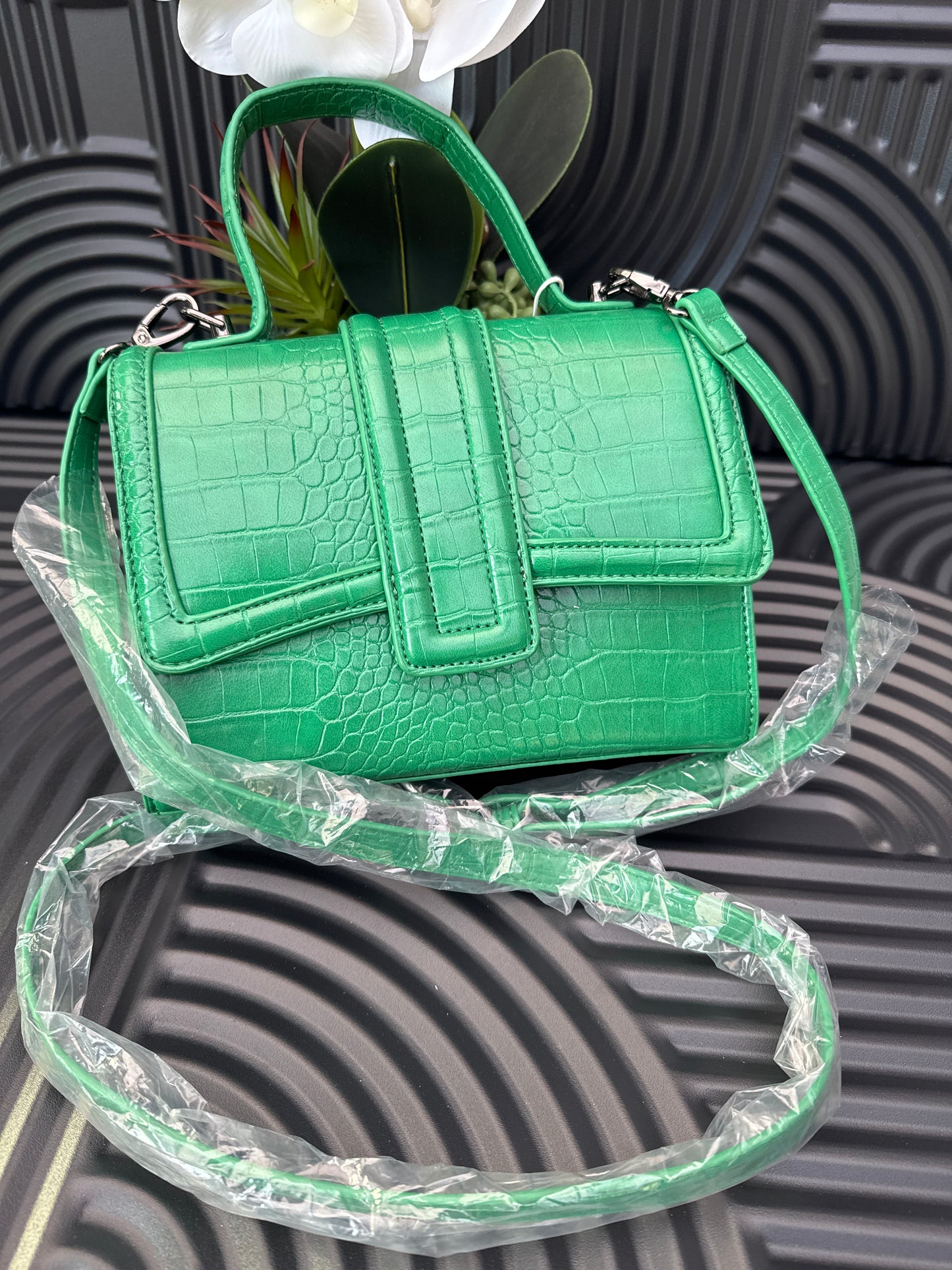 Ladies Green Crossbody Bag