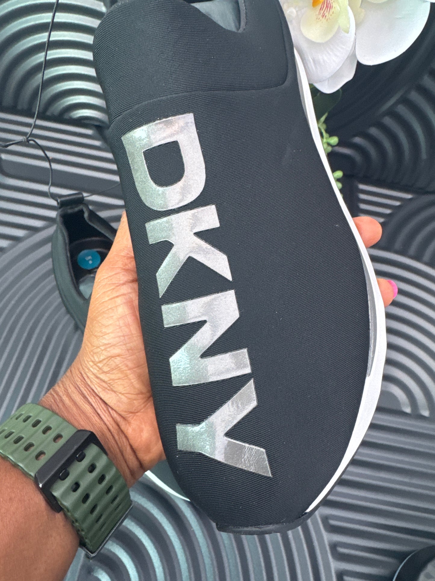 Slip on sneakers