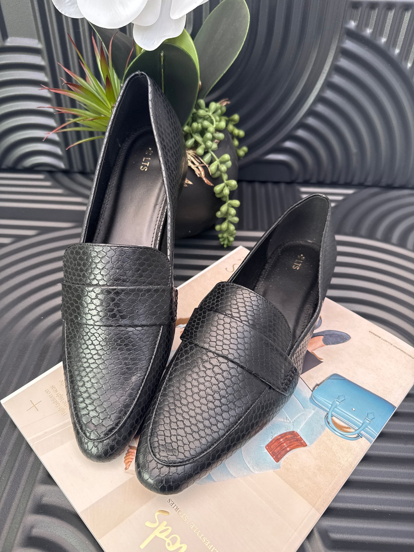 Flat loafers for Ladies
