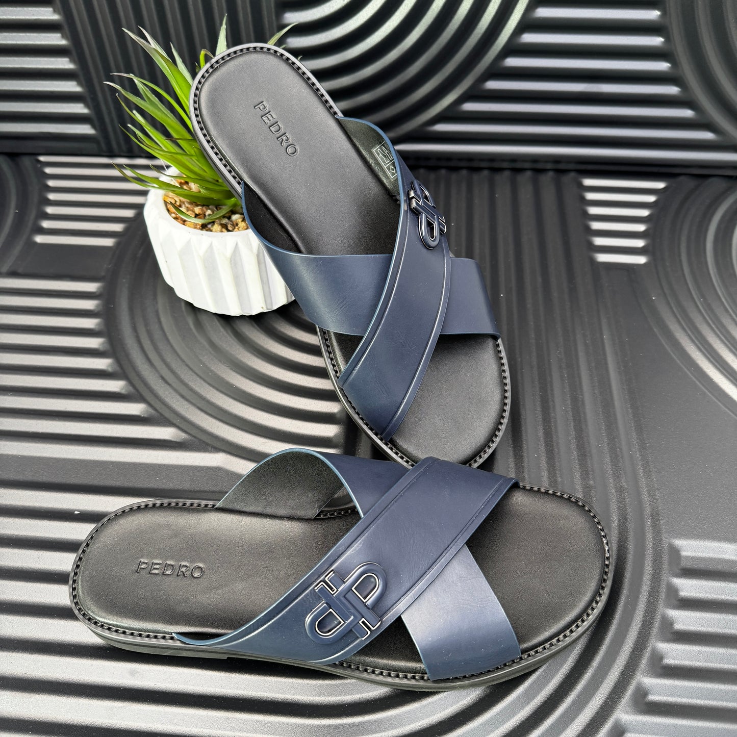 Men's Icon Cross Sandals in Navy