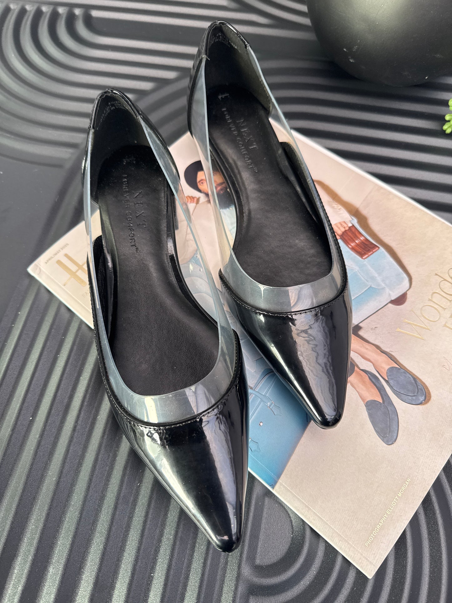 Patent Pointed Flat shoes