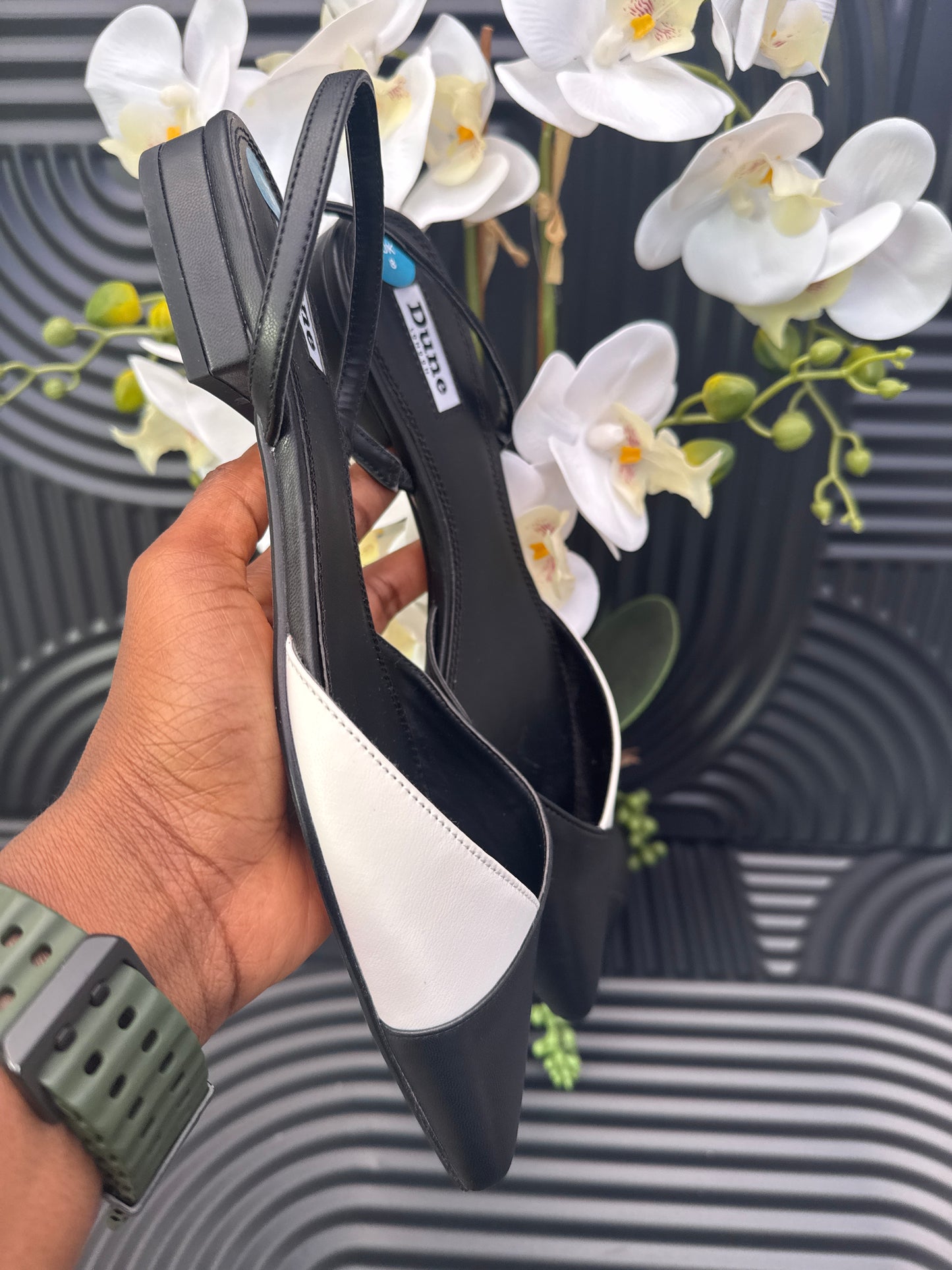 Colour Block pointed flat shoes