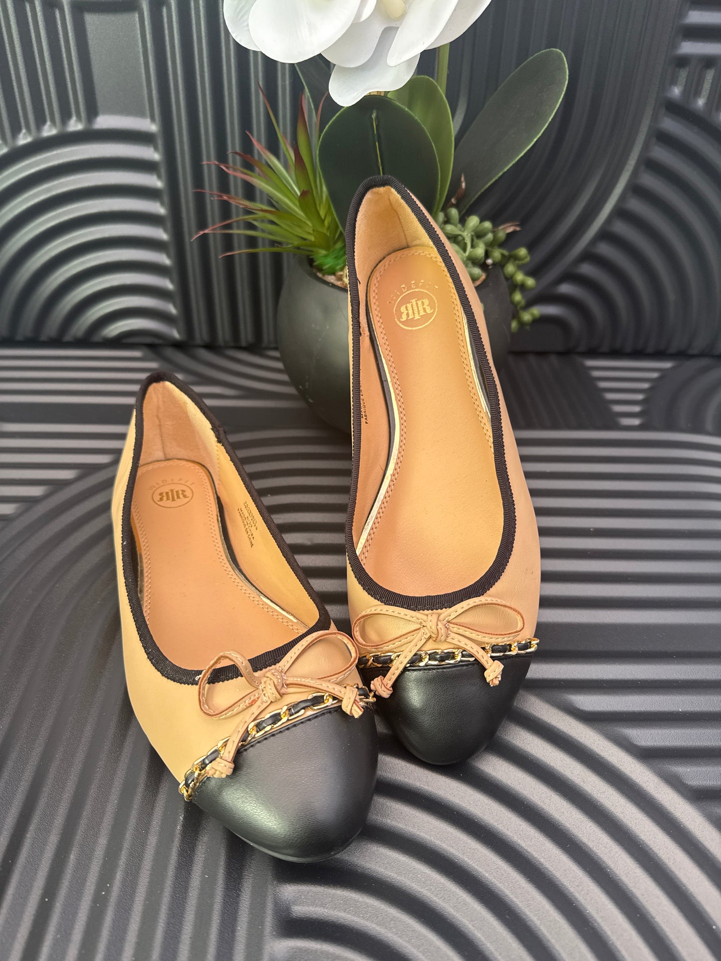 Bow Detail Flat Shoes