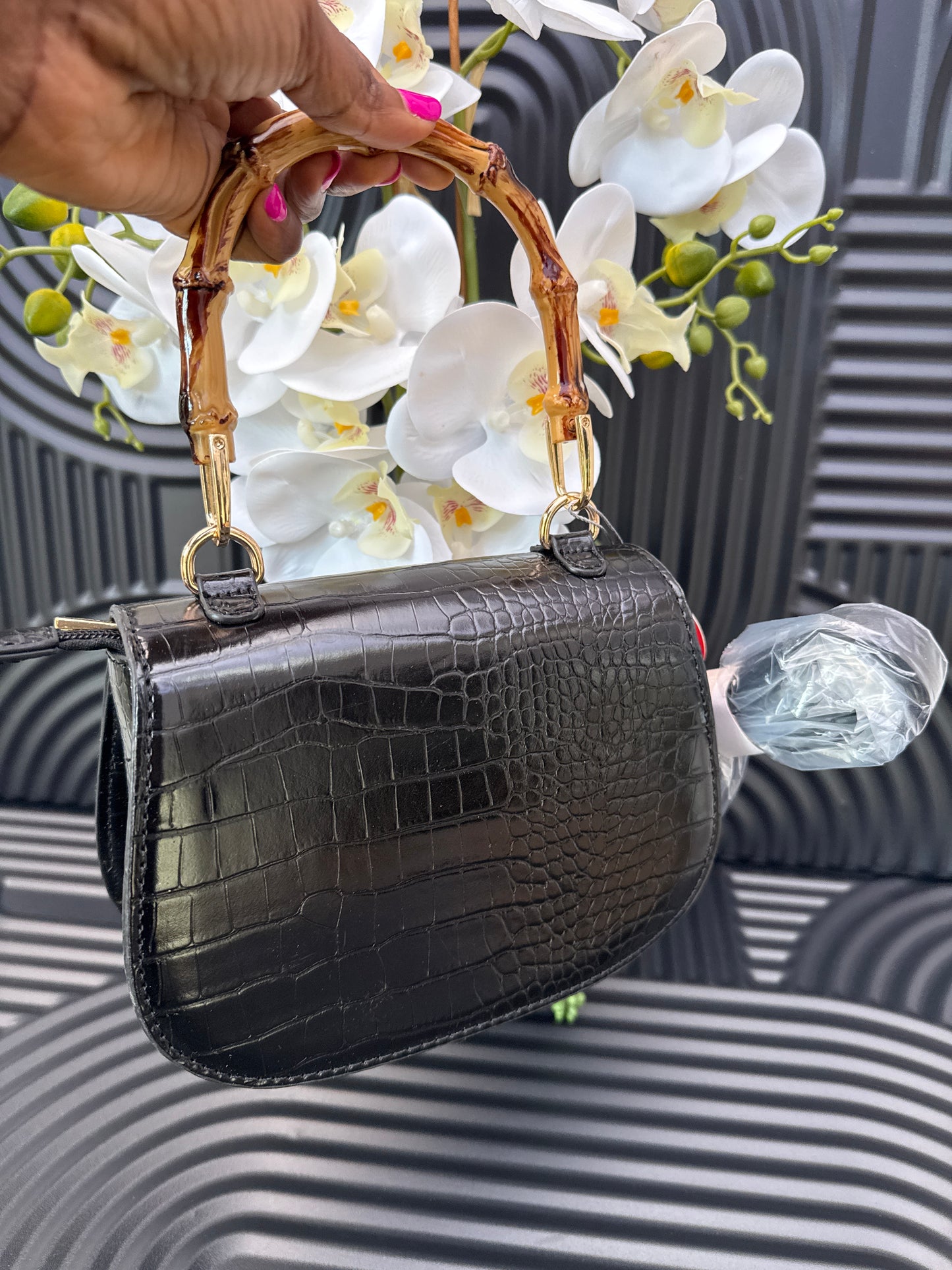 Black Crossbody bag with detachable strap
