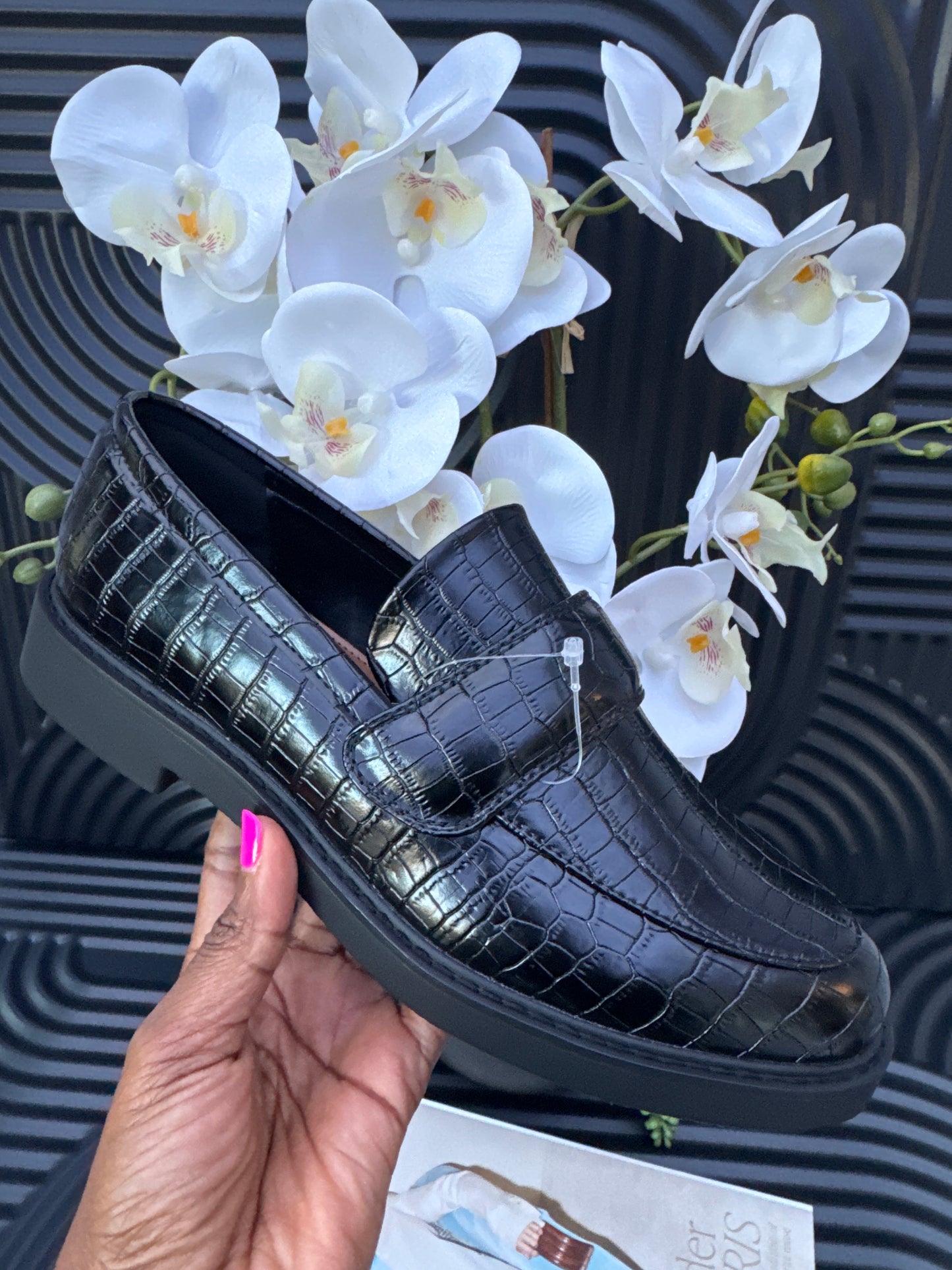 Croc effect loafers