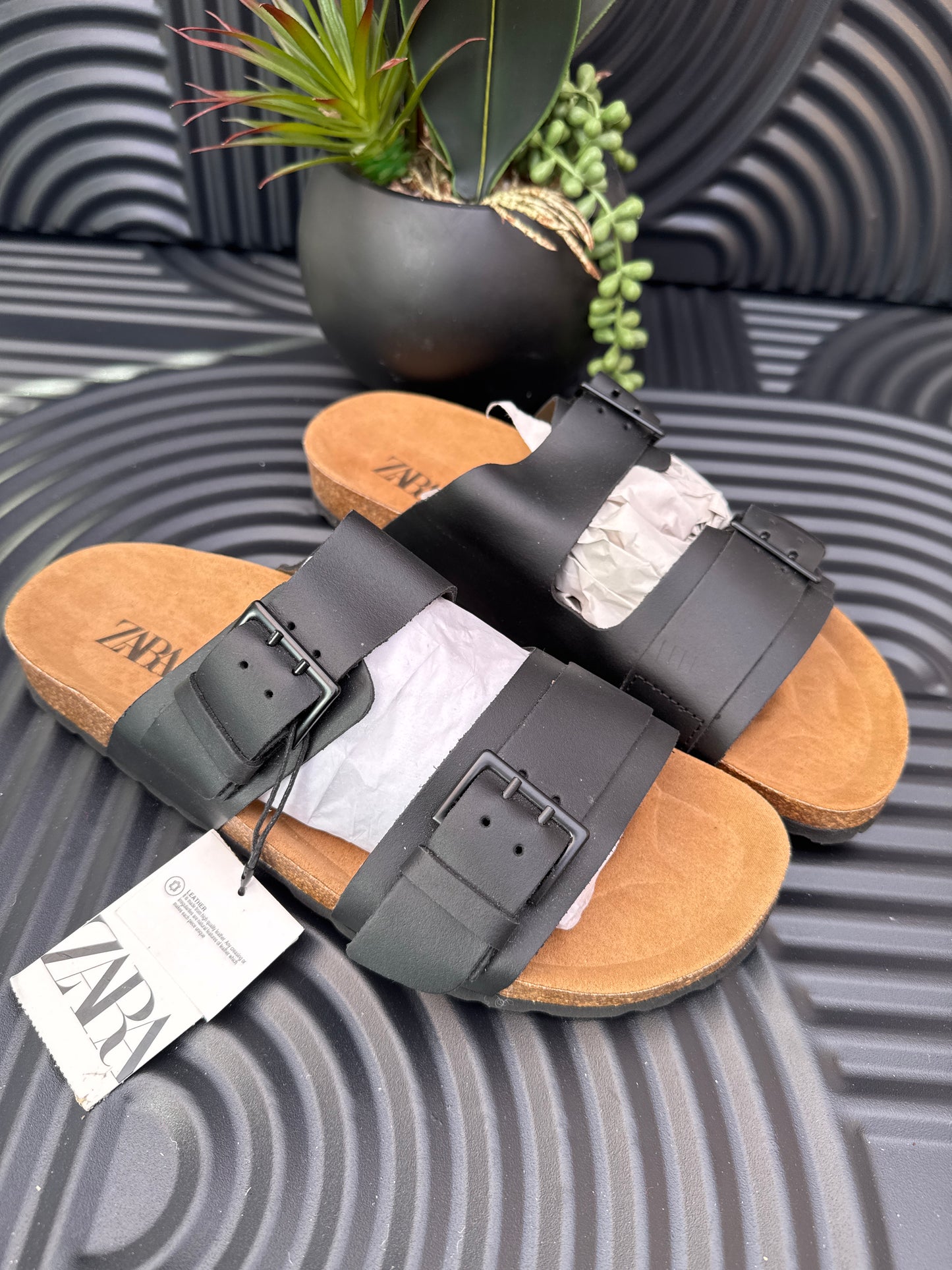 Double strap leather sandals Black