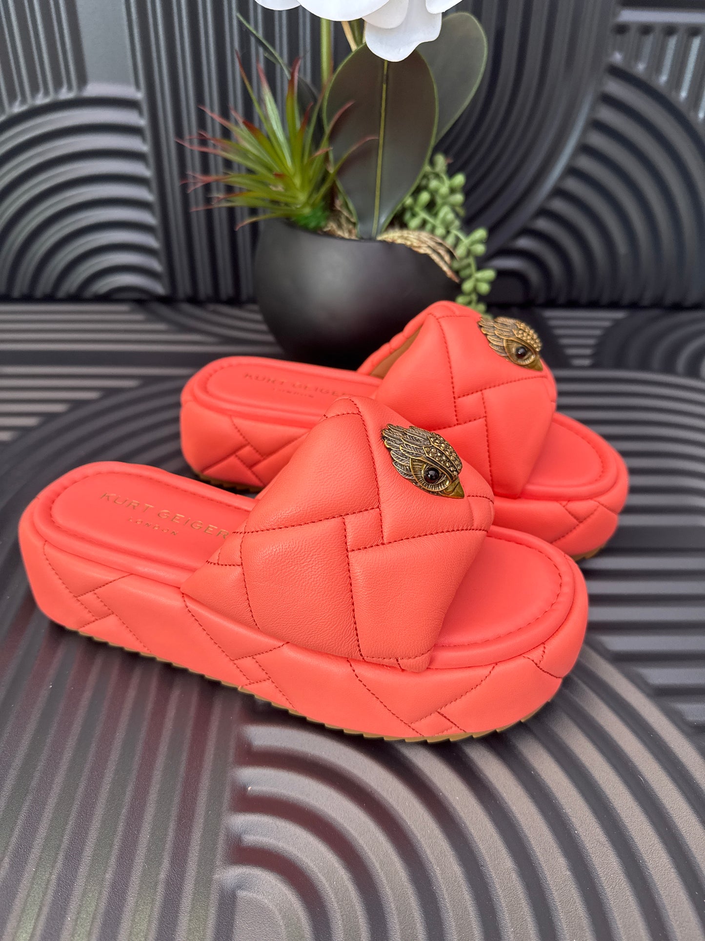 KG Puff Flatforms