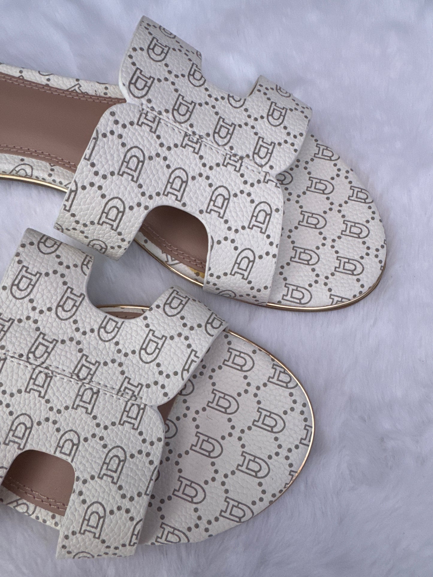DUNE Flat Sandal