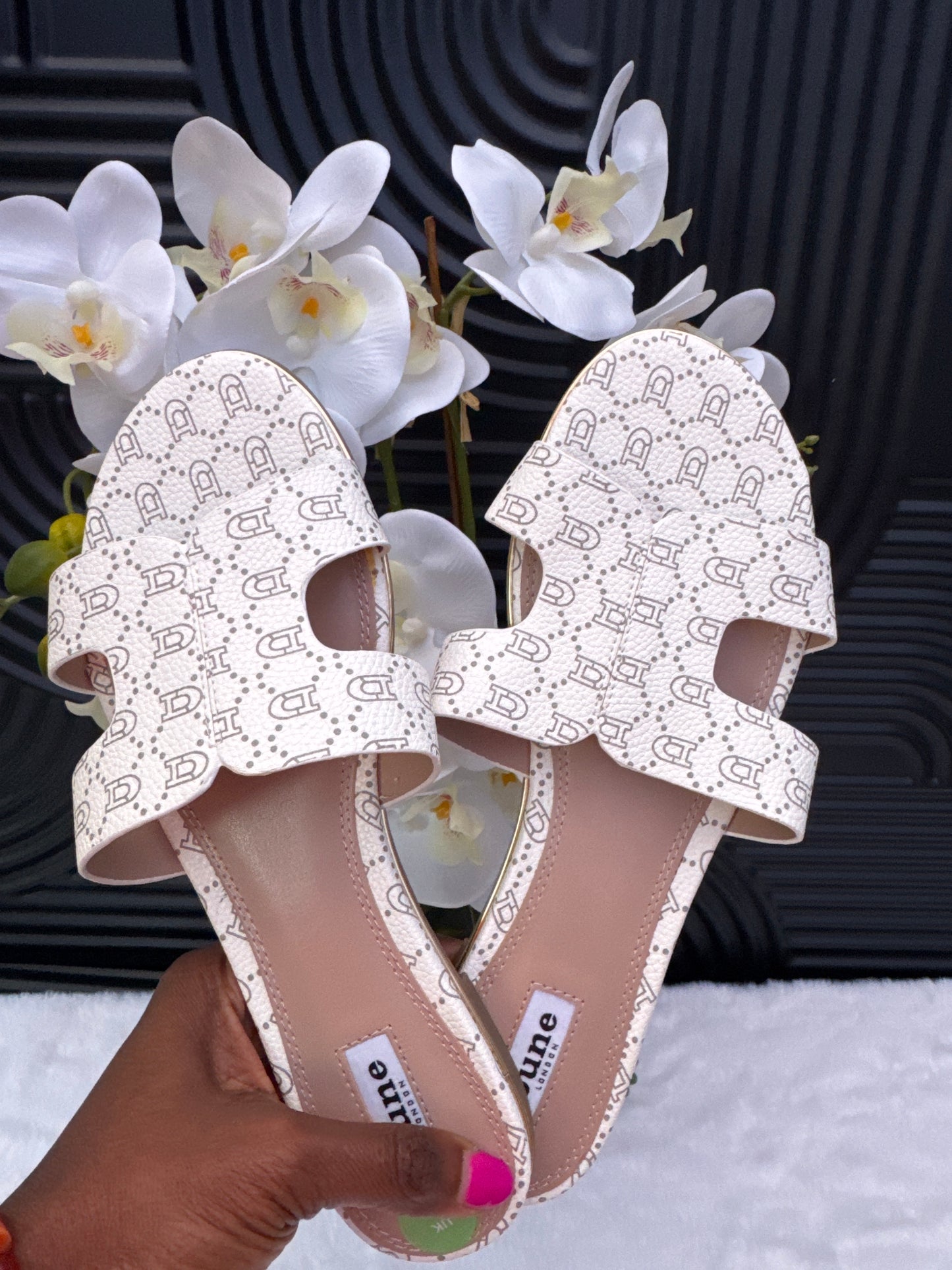 DUNE Flat Sandal
