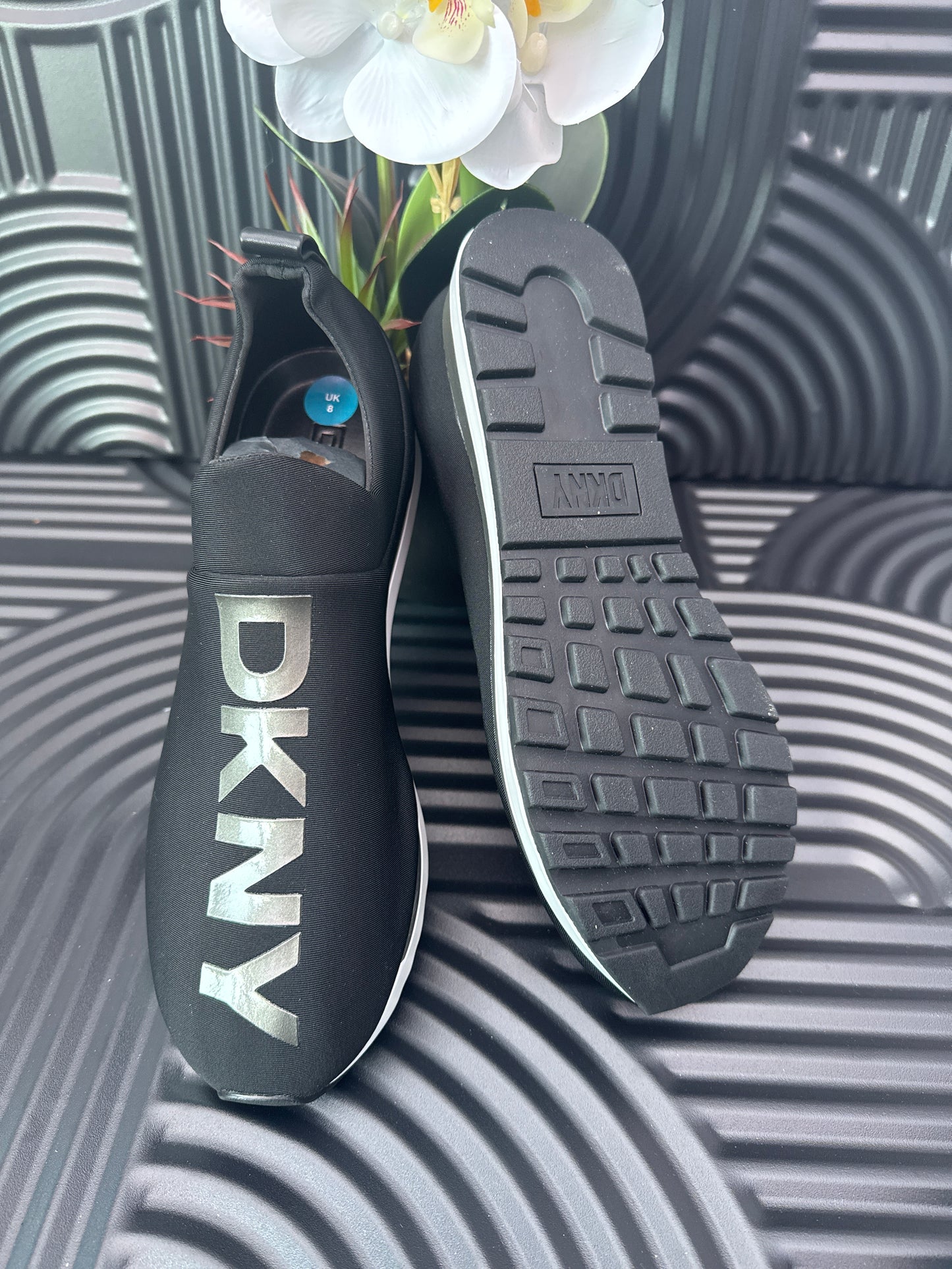 Slip on sneakers