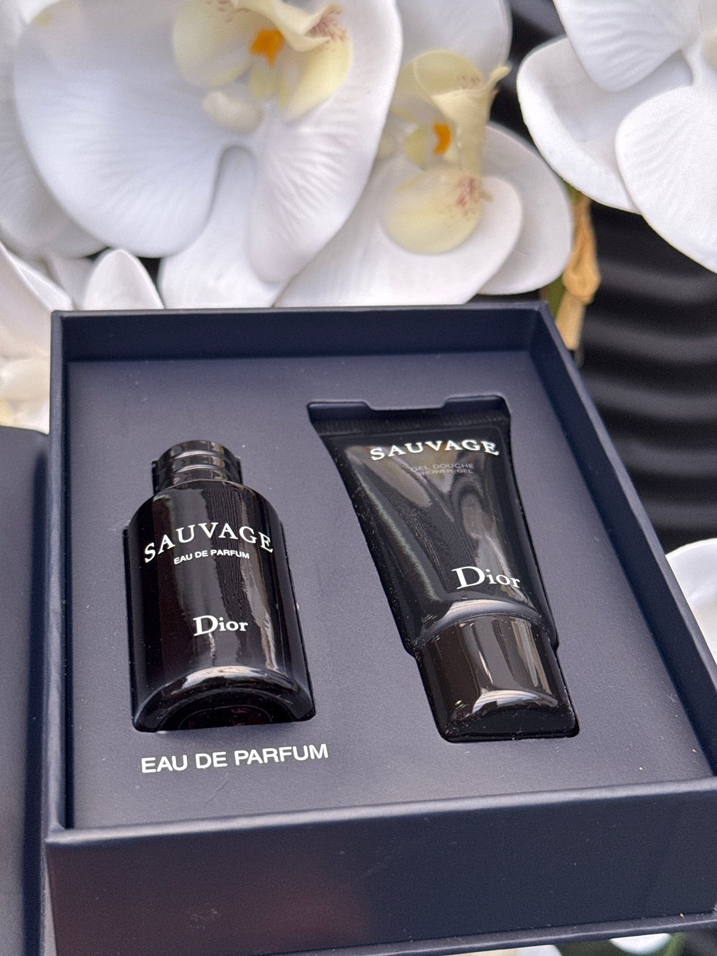 Dior Sauvage Shower Gel And Mini Fragrance