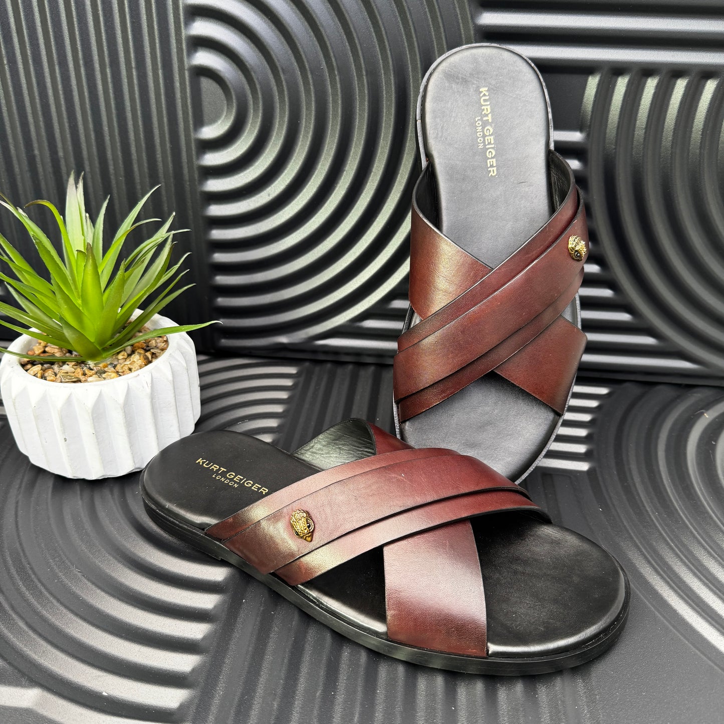 Leather Cross Strap sandal Brown