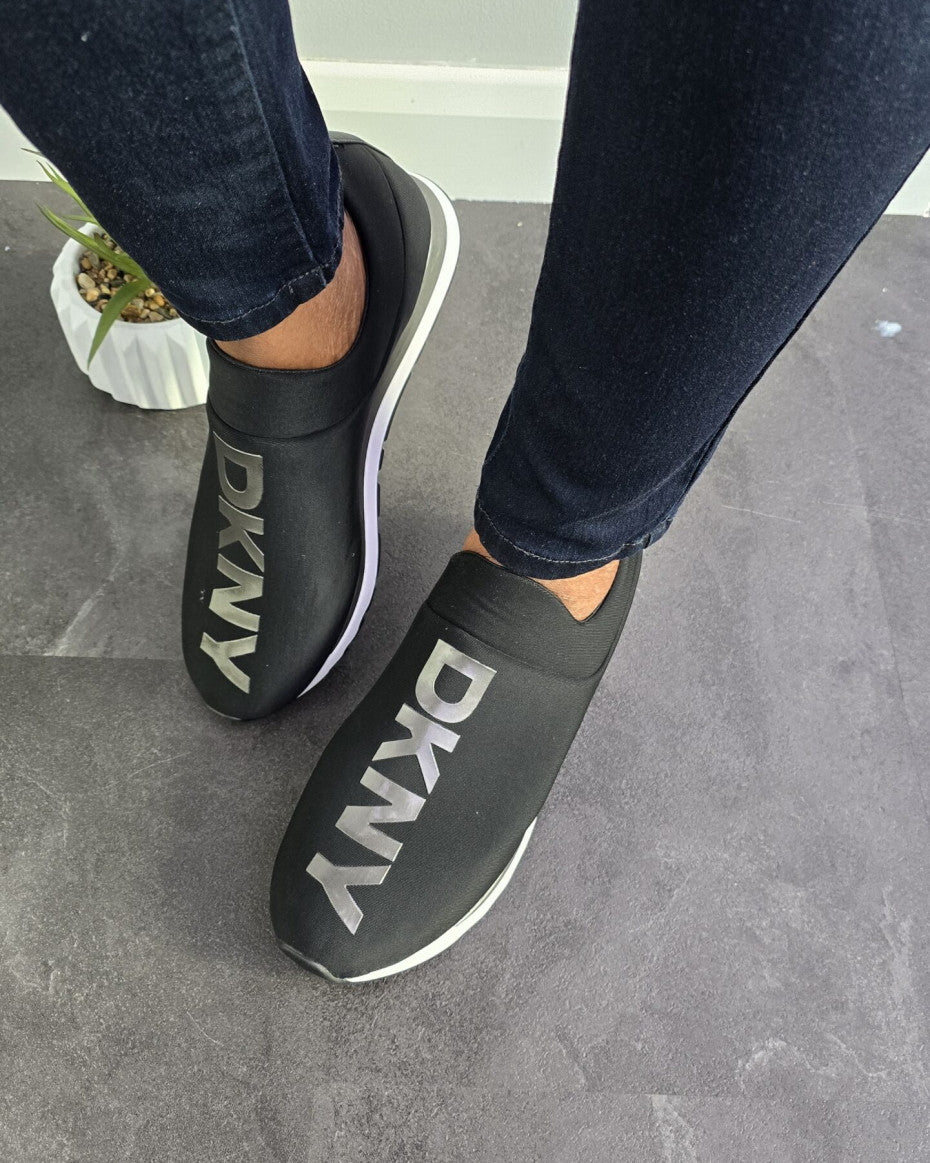 Slip on sneakers