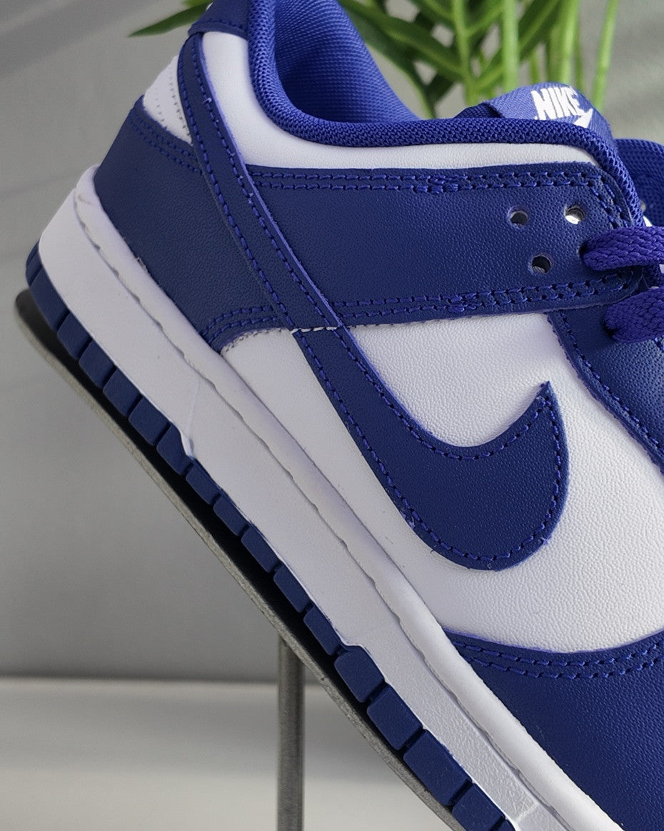 Nike Low Sneakers in Blue & White