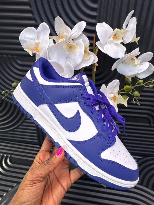 Nike Low Sneakers in Blue & White