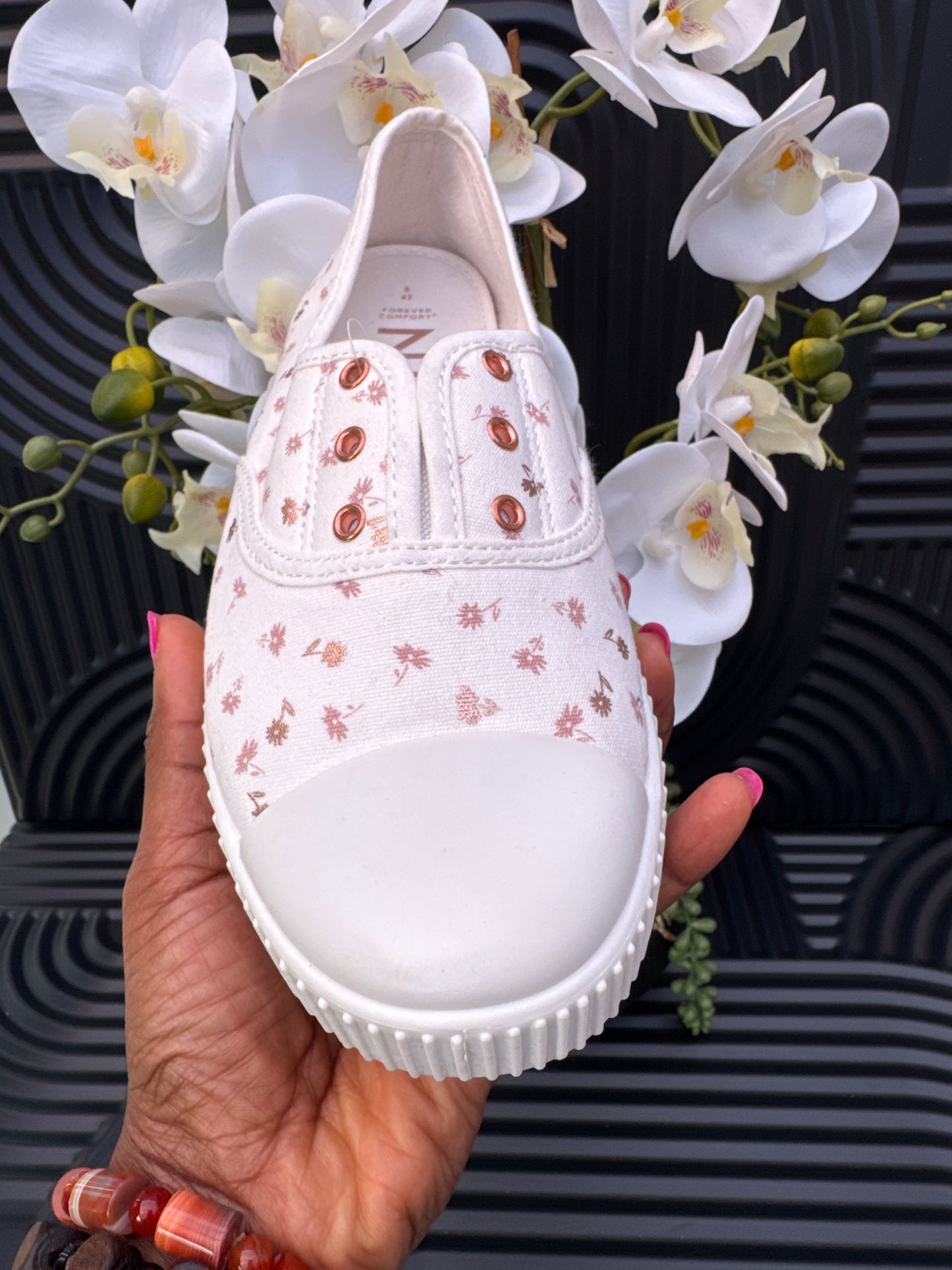 Slip on Laceless Sneaker