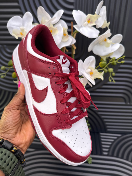 Nike Low Sneakers in Red & White